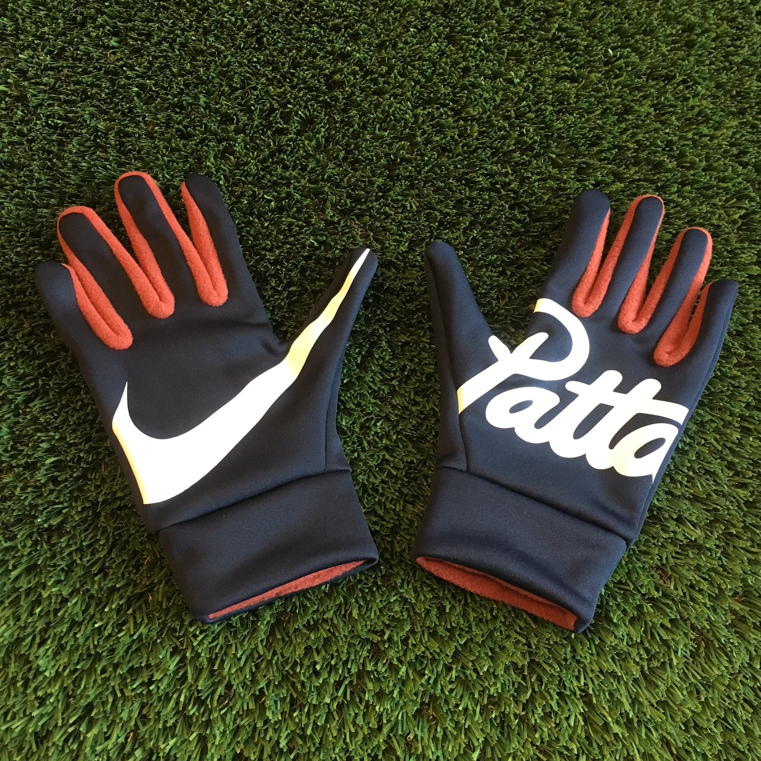 patta x nike gloves