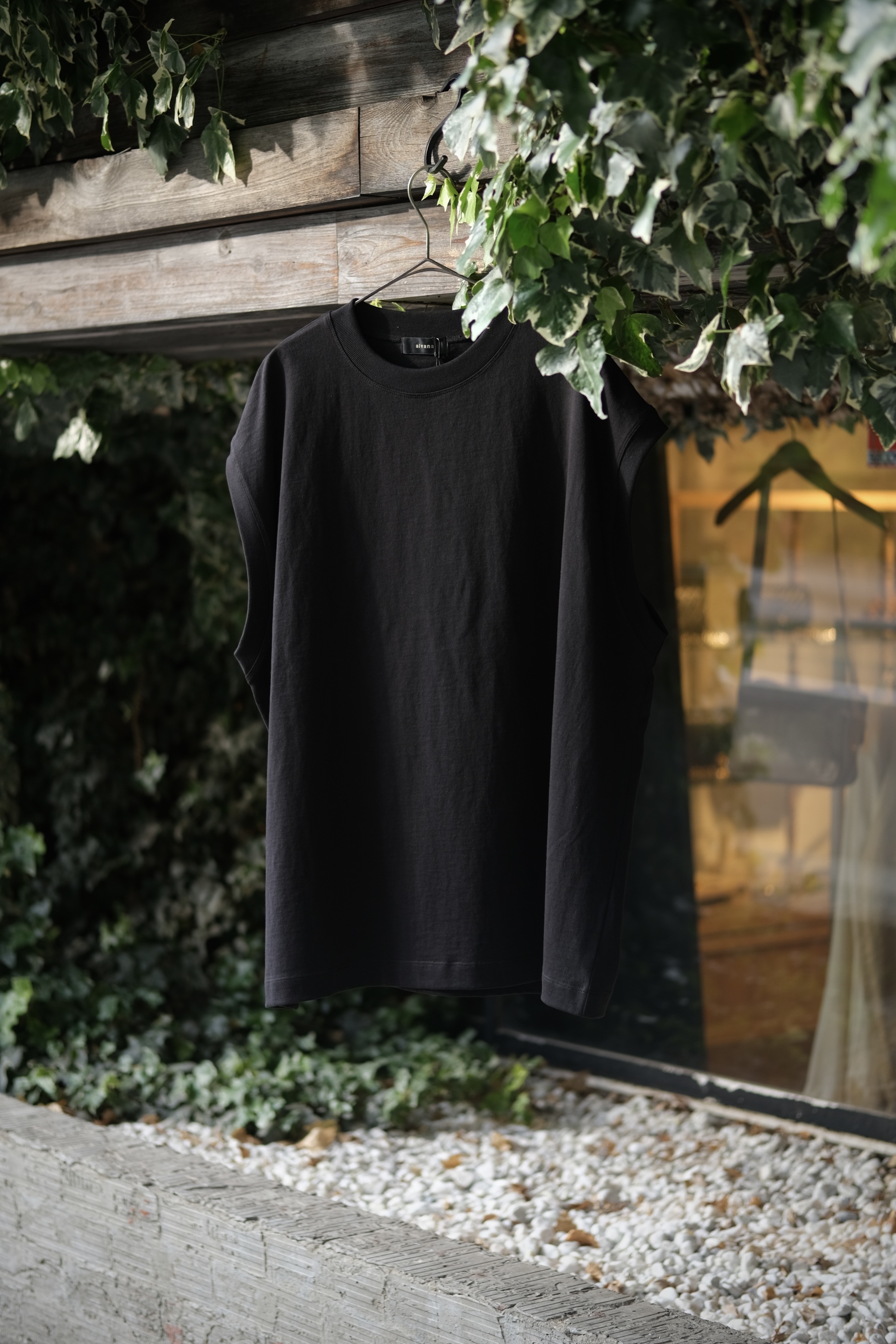 Utah/"alvana"空紡 sleeveless tee shirts black