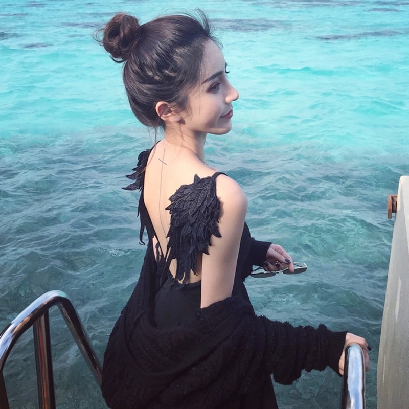 水着 ワンピース ワンピース水着 Vネック ビーチスカート エンジェル カジュアル 健康的 ホワイト リゾート プール 海 バカンス Db0028 Dbstyle 海外アパレル 韓国ファッション