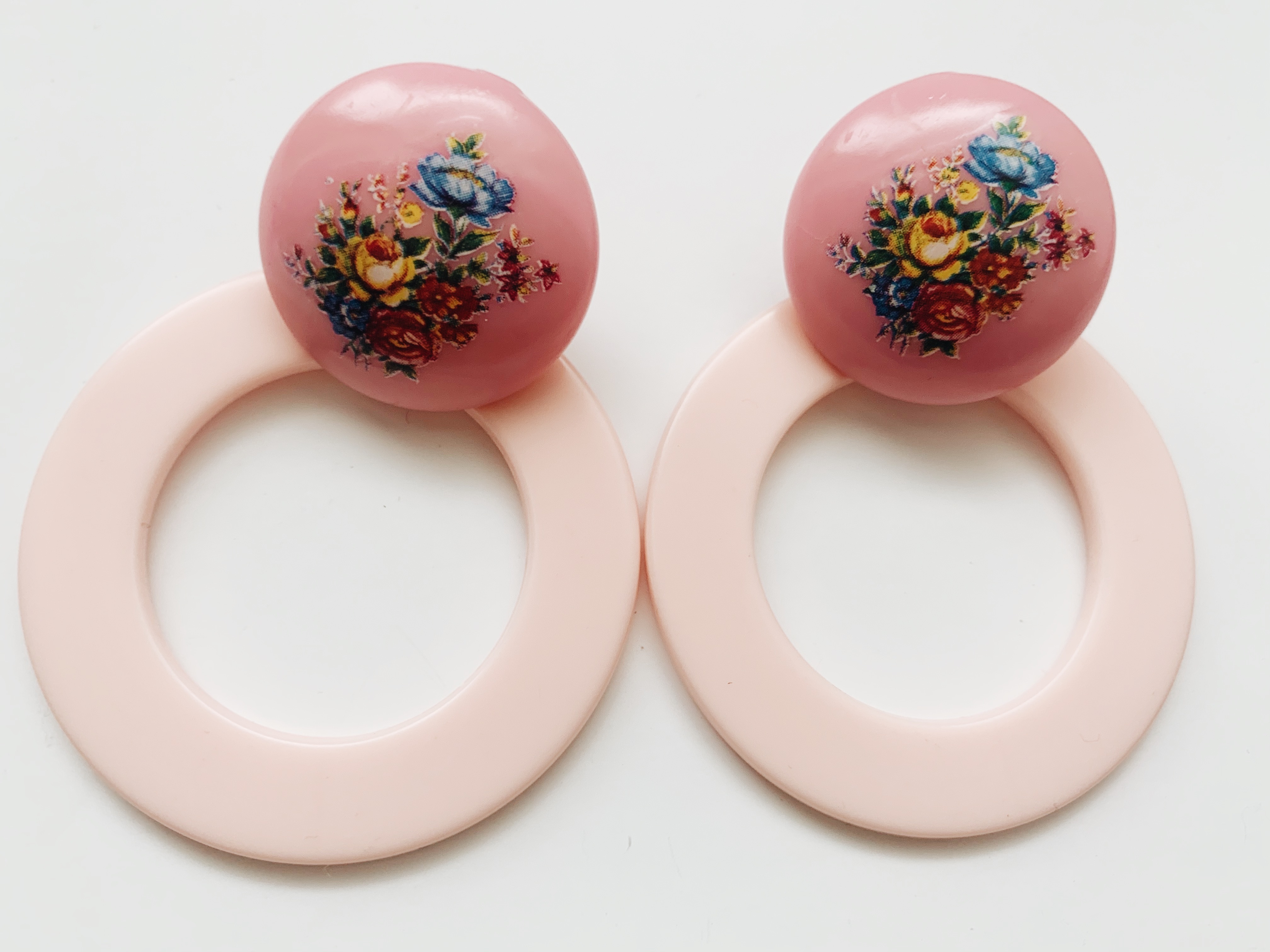 フラワーイラストカボションピアス イヤリング Beijar Accessory フラワーイラストカボションピアス イヤリング Beijar Accessory