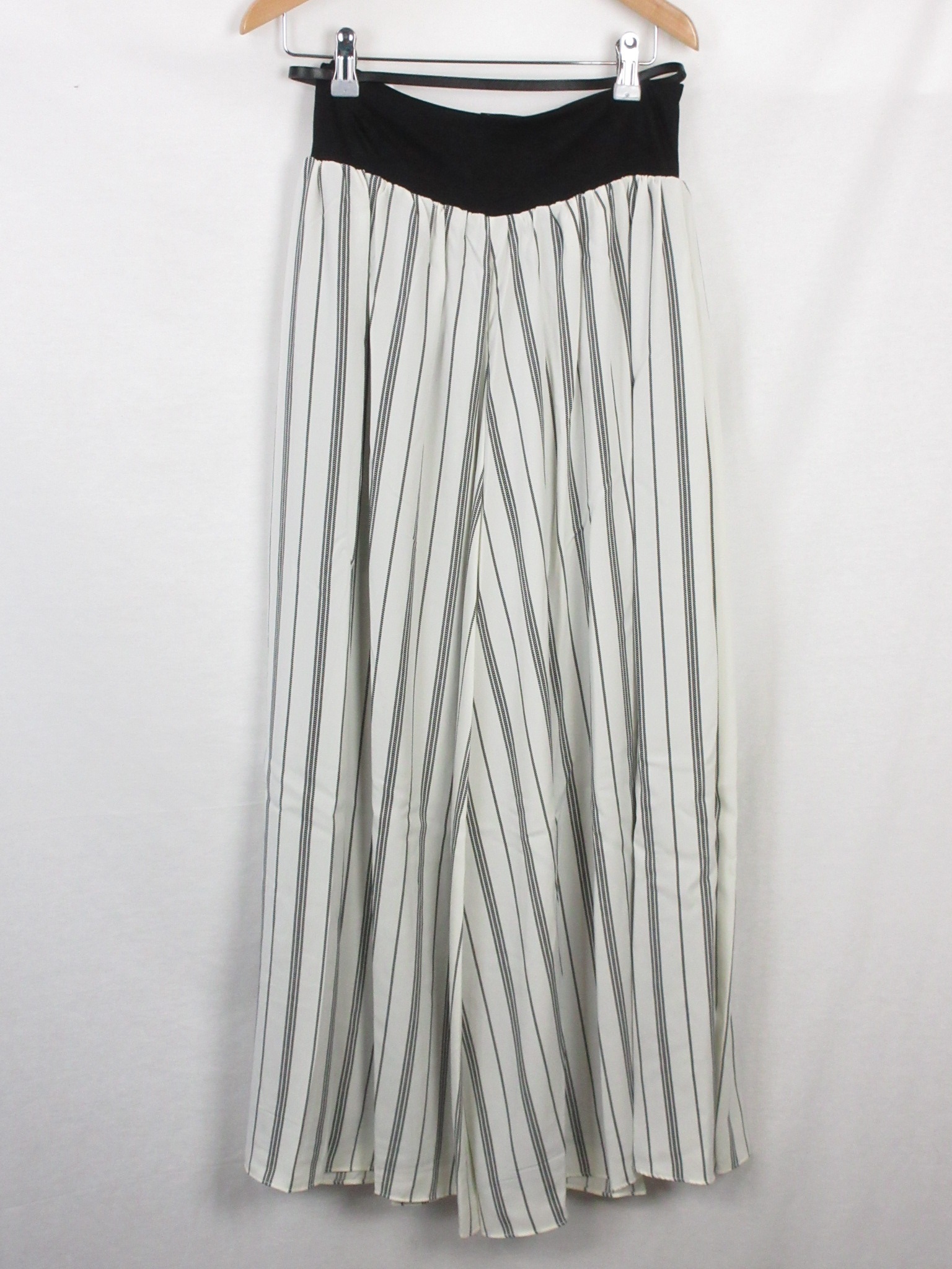 未使用 Abahouse Devinette イージー ガウチョ ワイドパンツ ベルト付き Sizef アバハウスドゥヴィネット 0505 Used Clothing Store Merest 未使用 Abahouse Devinette イージー ガウチョ ワイドパンツ ベルト付き Sizef アバハウスドゥヴィネット 0505 Used Clothing Store Merest