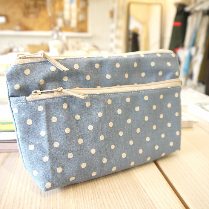 ハンドメイド ドット柄 Wファスナーポーチ Sサイズ ブルー