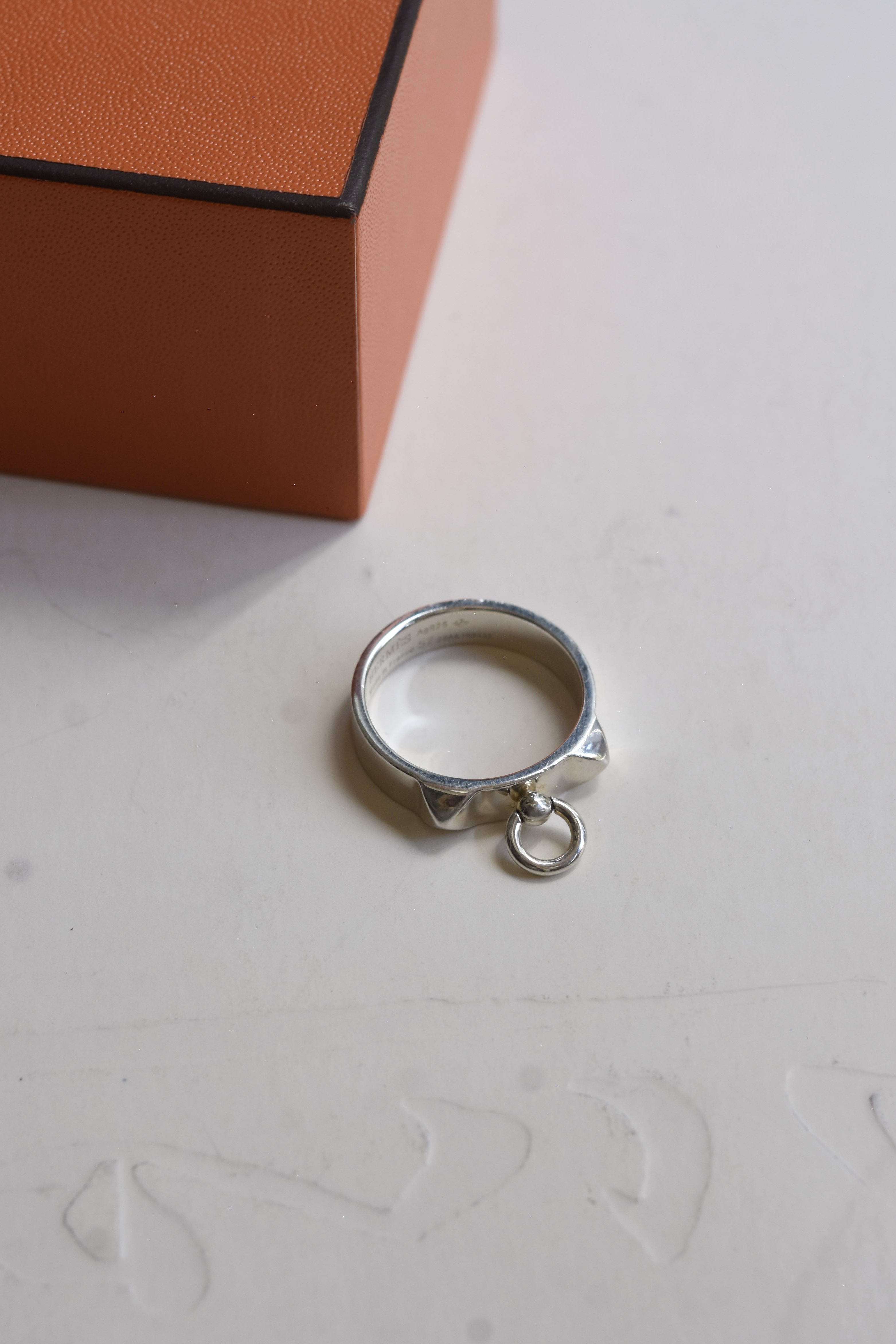 IORI/"HERMES" ring/Collier de Chien