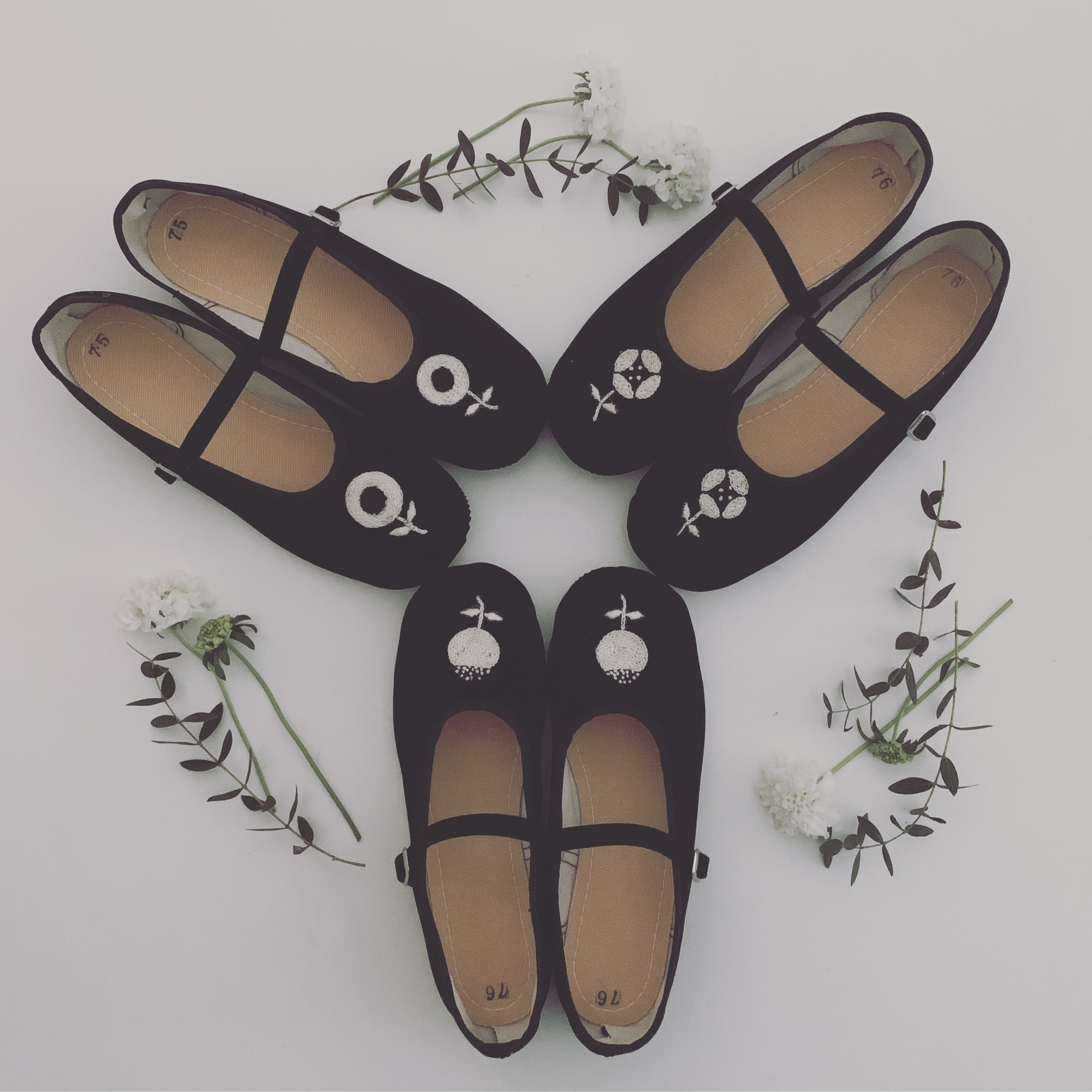 受注販売 お花の手刺繍チャイナシューズ トントンちくちく 受注販売 お花の手刺繍チャイナシューズ トントンちくちく