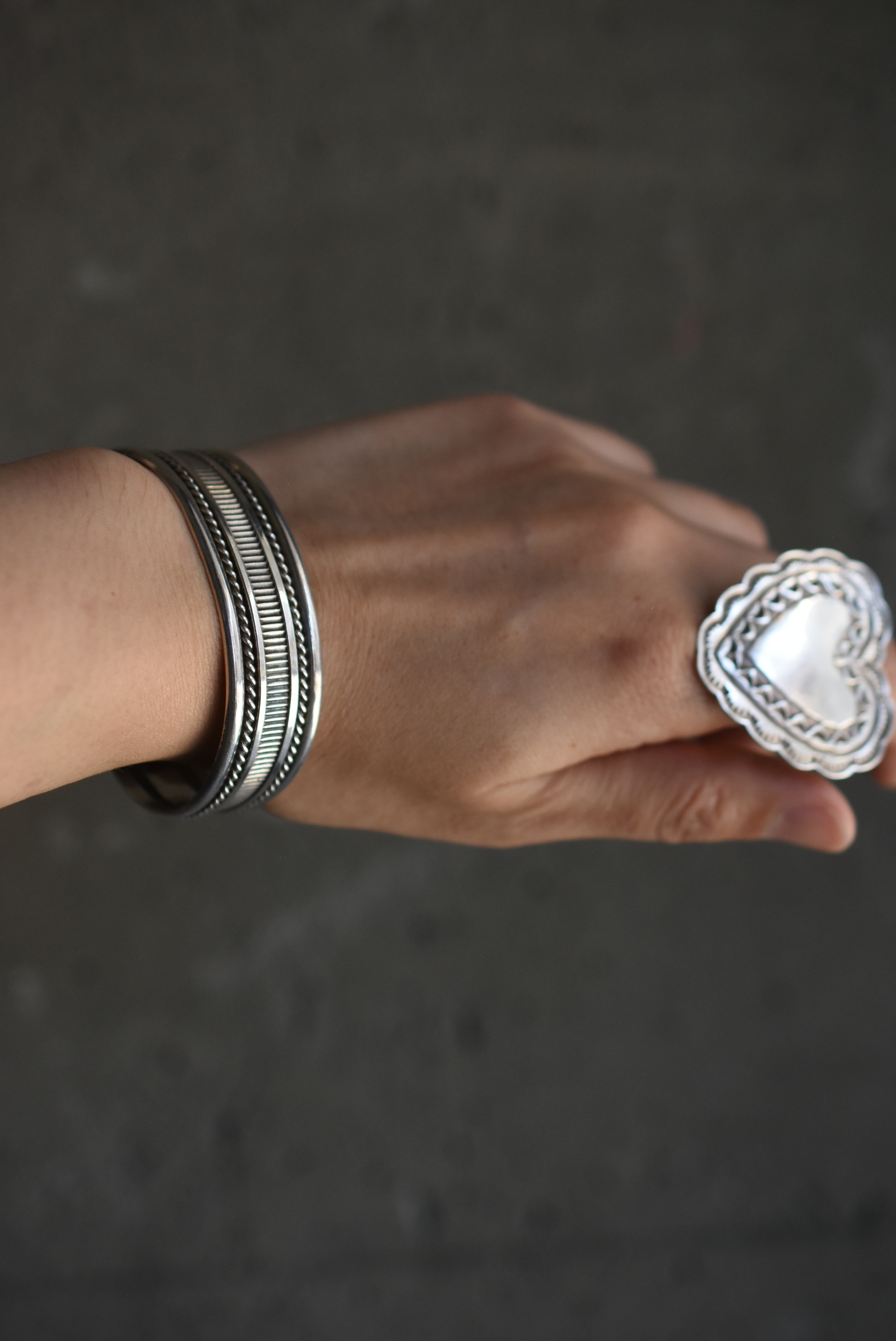OK／vintage Navajo 925 silver bangle. | Utah | vazaar