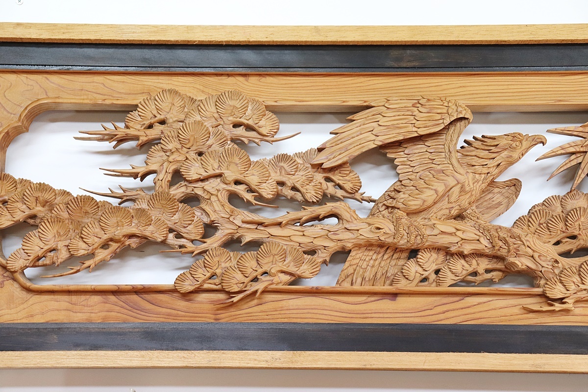 彫刻欄間 松竹梅に鷹 屋久杉 アウトレットらんま