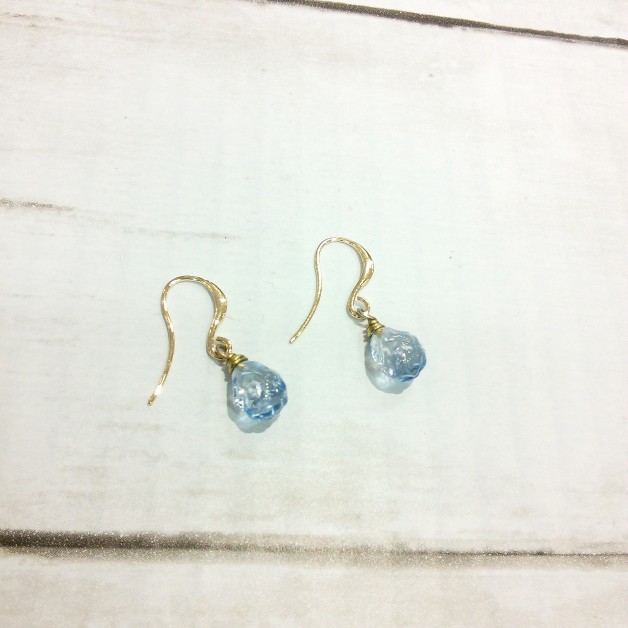 194 イヤーアクセサリー 手作りガラス Zi Ta ジータ 公式オンラインショップー冒険心を忘れない40代50代からの大人女性ファッション