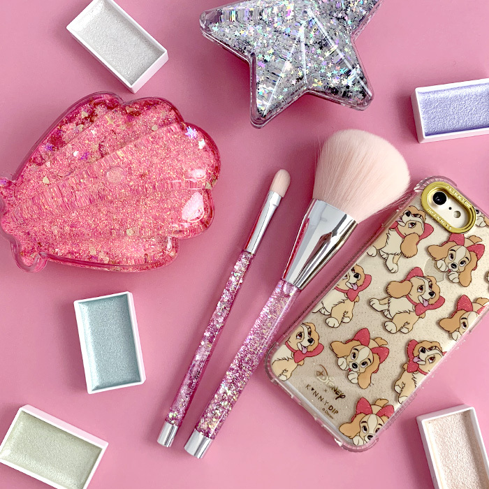 Skinnydip ラメグリッター コンシーラーブラシ メイクブラシ 可愛い かわいい おしゃれ ピンク ラメ 化粧ブラシ 化粧筆 メイク道具 コスメブラシ ブラシ プレゼント ギフト 女性 メイクアップ 化粧品 コスメ スキニーディップ S Se 6h875 Stars Skinnydip ラメグリッター コンシーラーブラシ メイクブラシ 可愛い かわいい おしゃれ ピンク ラメ 化粧ブラシ 化粧筆 メイク道具 コスメブラシ ブラシ プレゼント ギフト 女性 メイクアップ 化粧品 コスメ スキニーディップ S Se 6h875 Stars