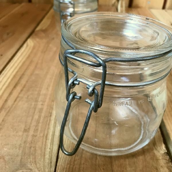 仏フランスヴィンテージ 未使用 Mon Chereガラスキャニスター2個セット キッチン保存容器 おしゃれキャンディーポットクッキージャー硝子瓶 Treasure Chest おしゃれなインテリア 雑貨 ヴィンテージ品のお店