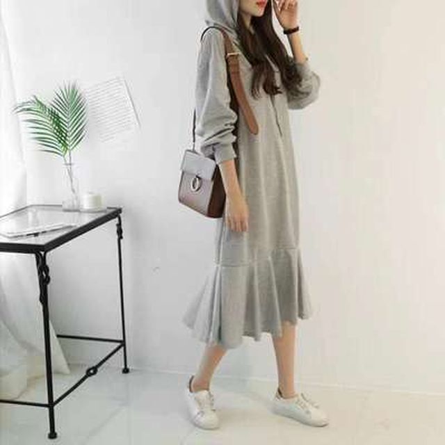 パーカーワンピース ワンピース マキシロング丈 フード付き フーデッドワンピース 長袖 フリル カジュアル おうち時間 ルームウェア フェミニン きれいめカジュアル カジュアル 夏 春 Op 0950 Y Happy Orurea ハッピーオルレア