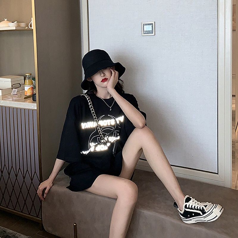 オーバーサイズ ユニセックス ロゴTシャツ loner select（ 韓国ファッション 海外ファッション セクシーコーデ ギャル服）