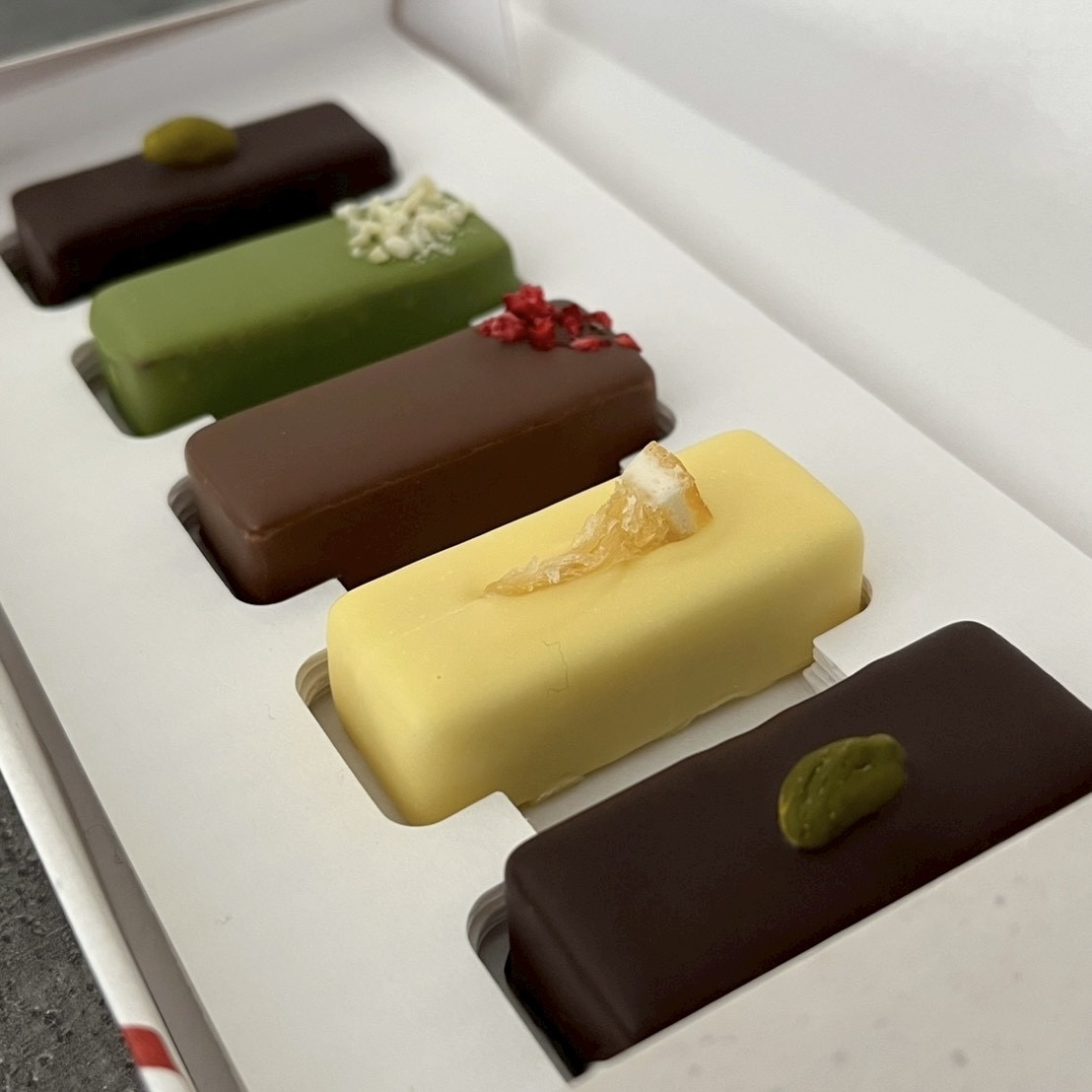 よろこびをしるす。4種チョコレート