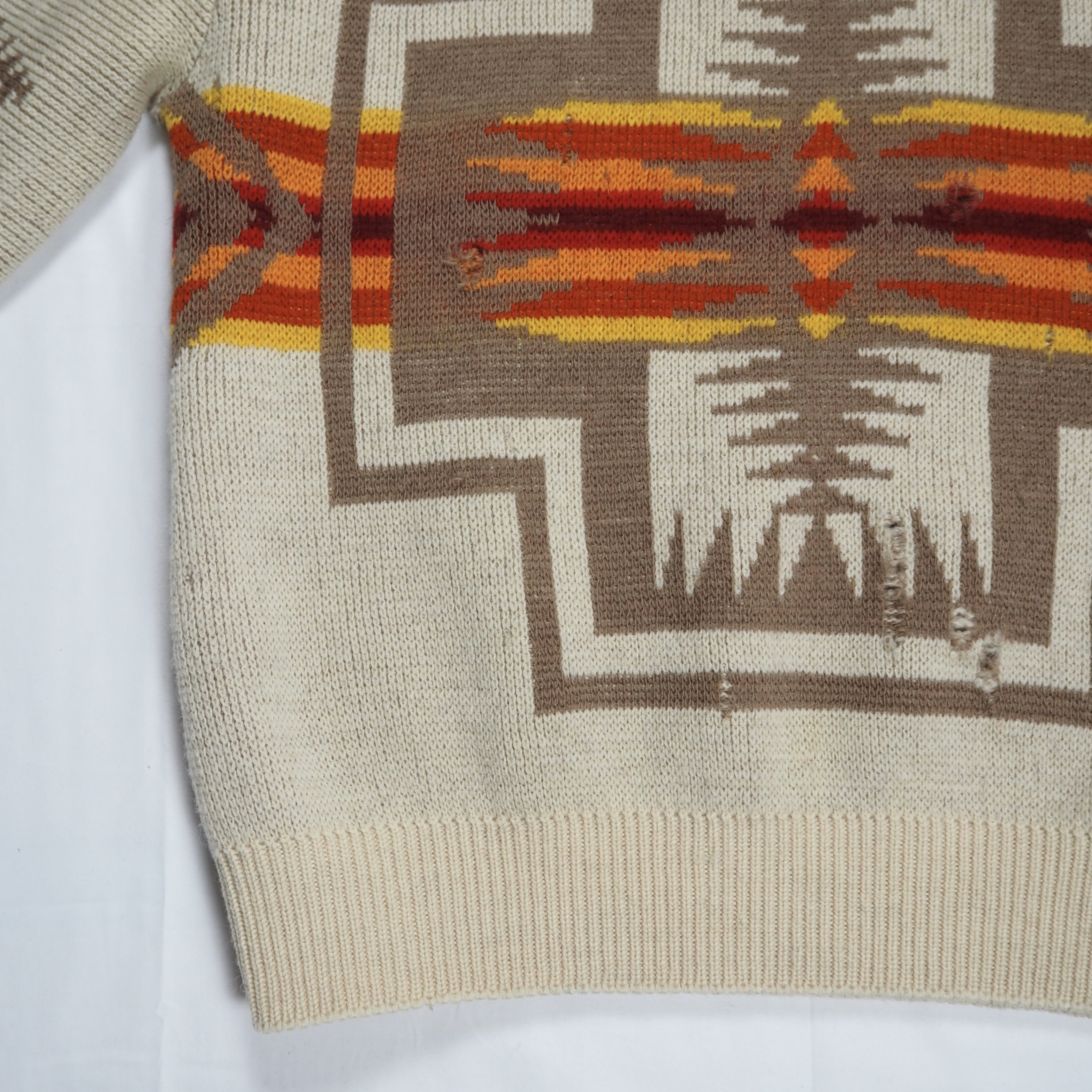 70’s-80’s Pendleton ウールニット ネイティブ柄 の画像 6