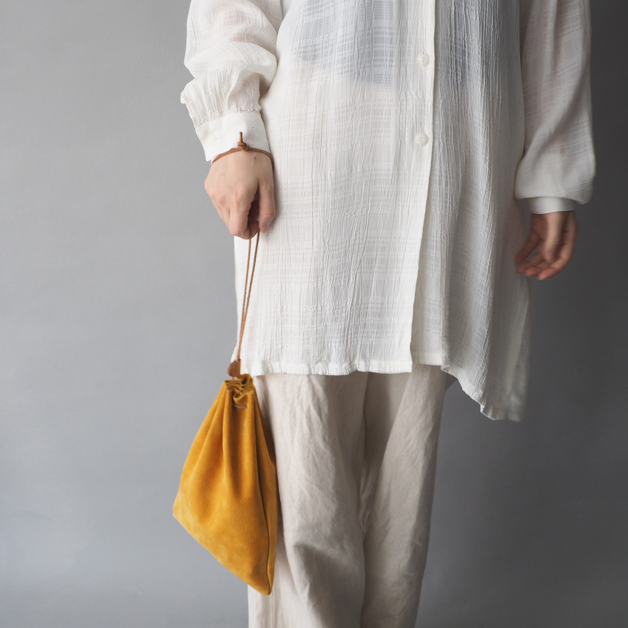"Utility Bag" 大人のためのレザー巾着 -カラフルなスウェード - 画像4