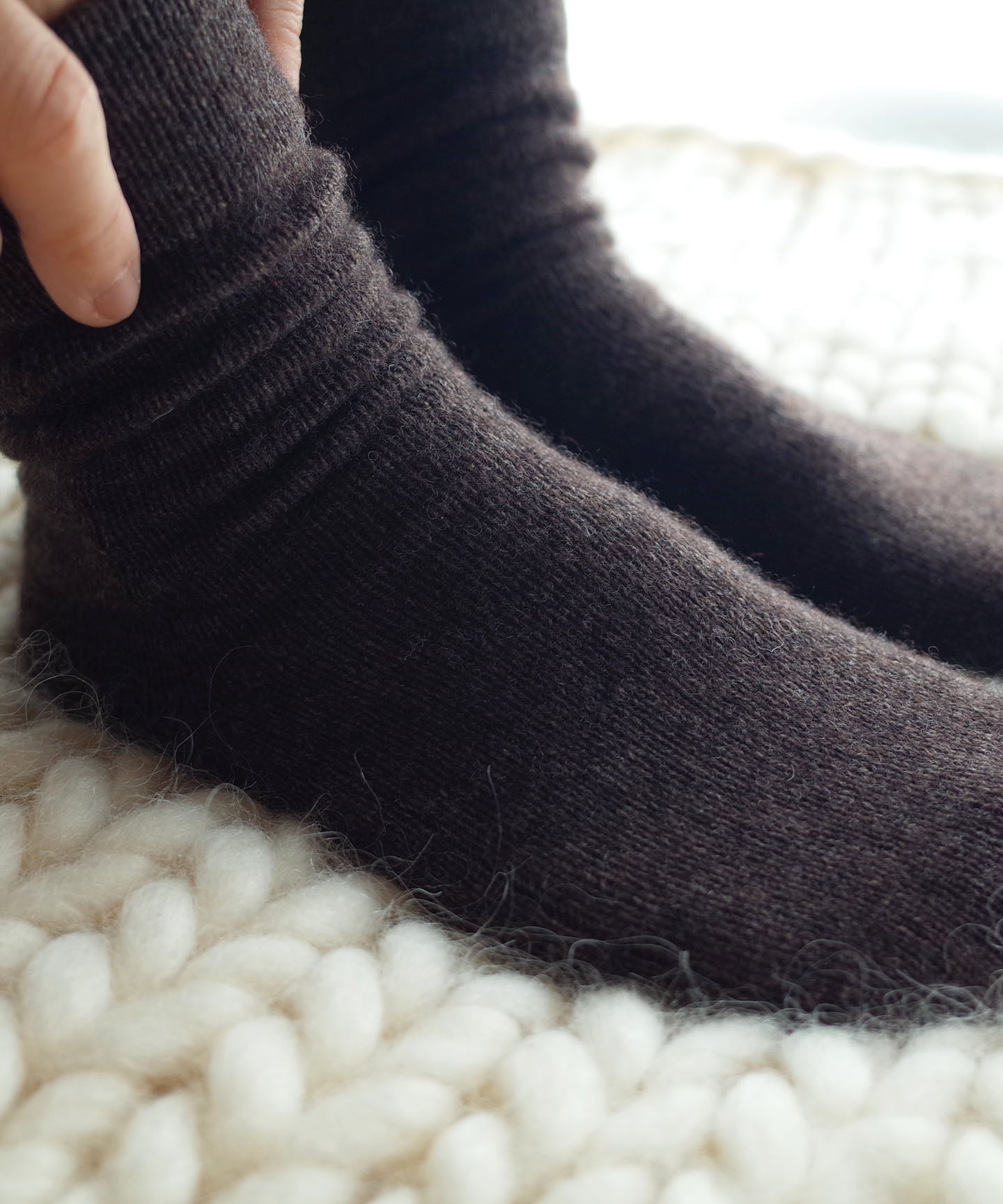 手編み機で編んだカシミヤウール靴下 Woa 046 And Wool 手編み機で編んだカシミヤウール靴下 Woa 046 And Wool