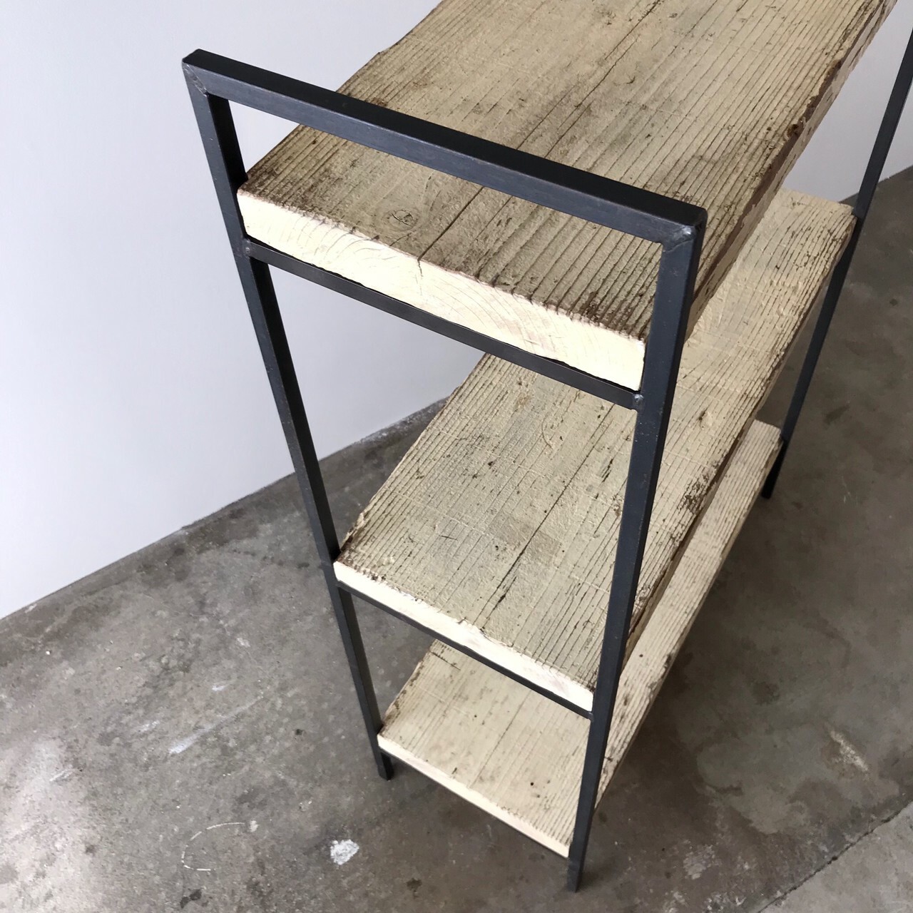 古材の棚 ディスプレイ棚 古家具 jugu