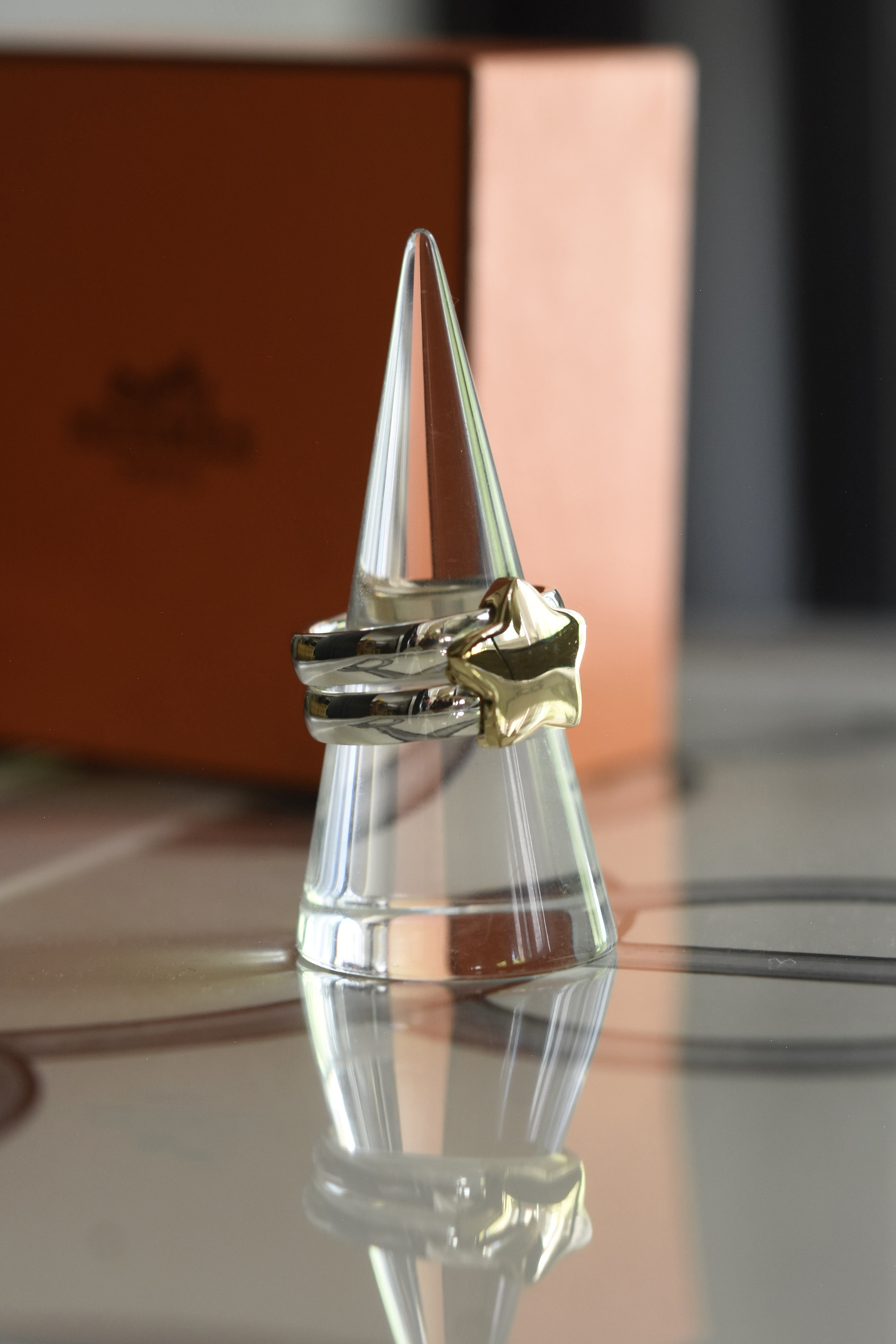 IORI/"HERMES" ring/star