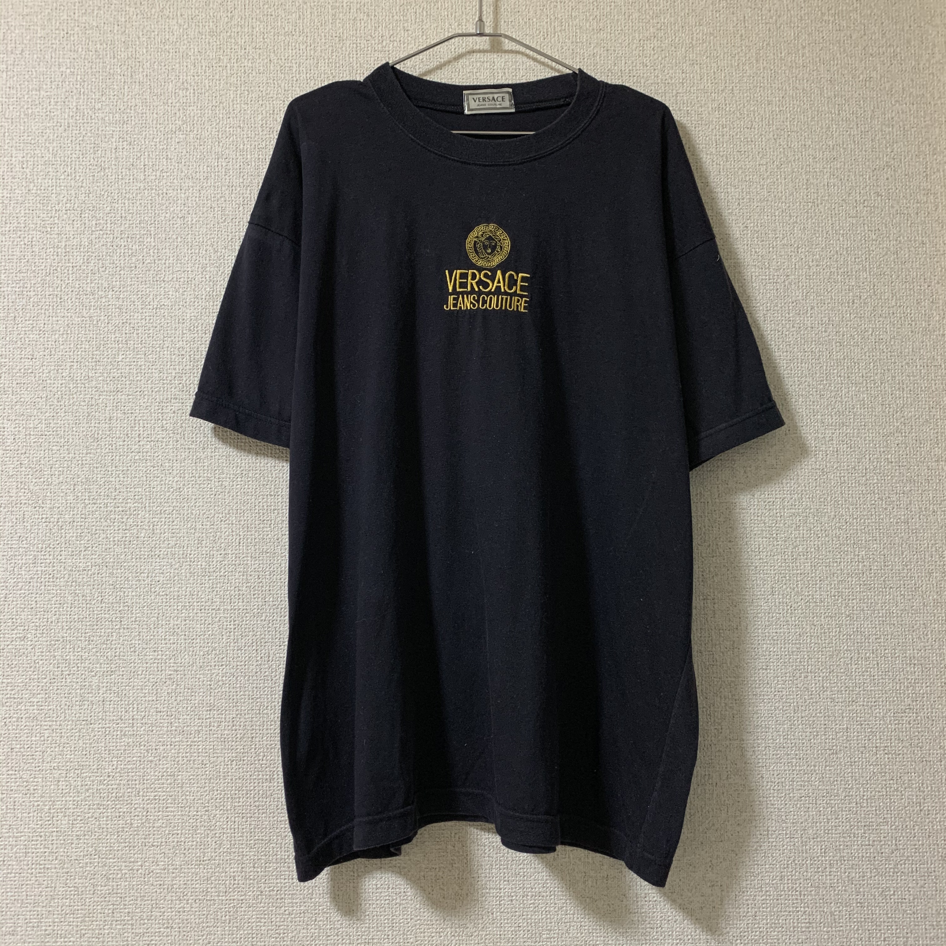 Versace ヴェルサーチ Tシャツ ブラック Room Versace ヴェルサーチ Tシャツ ブラック Room
