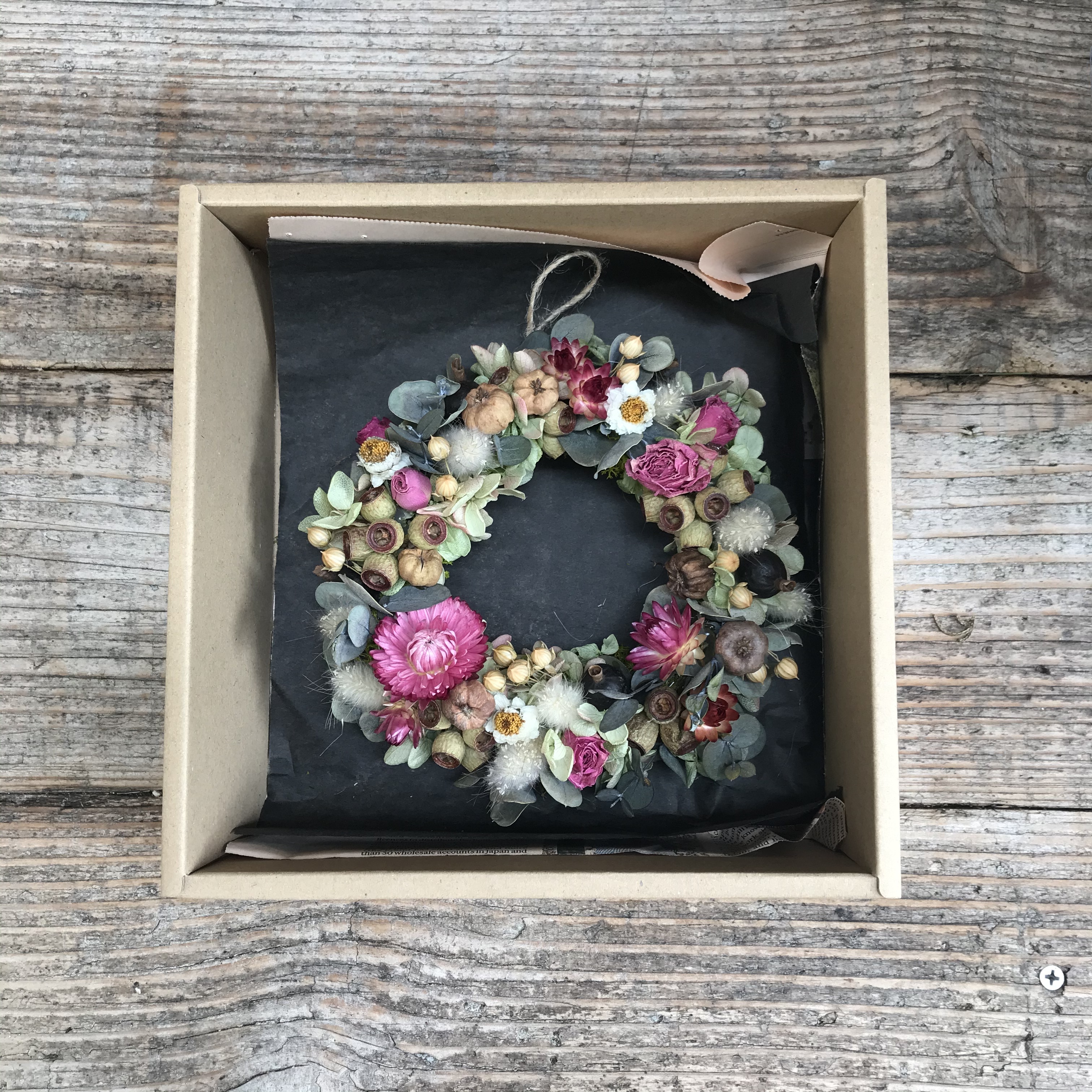 小花と木の実のリース 太陽樹林 Taiyojurin