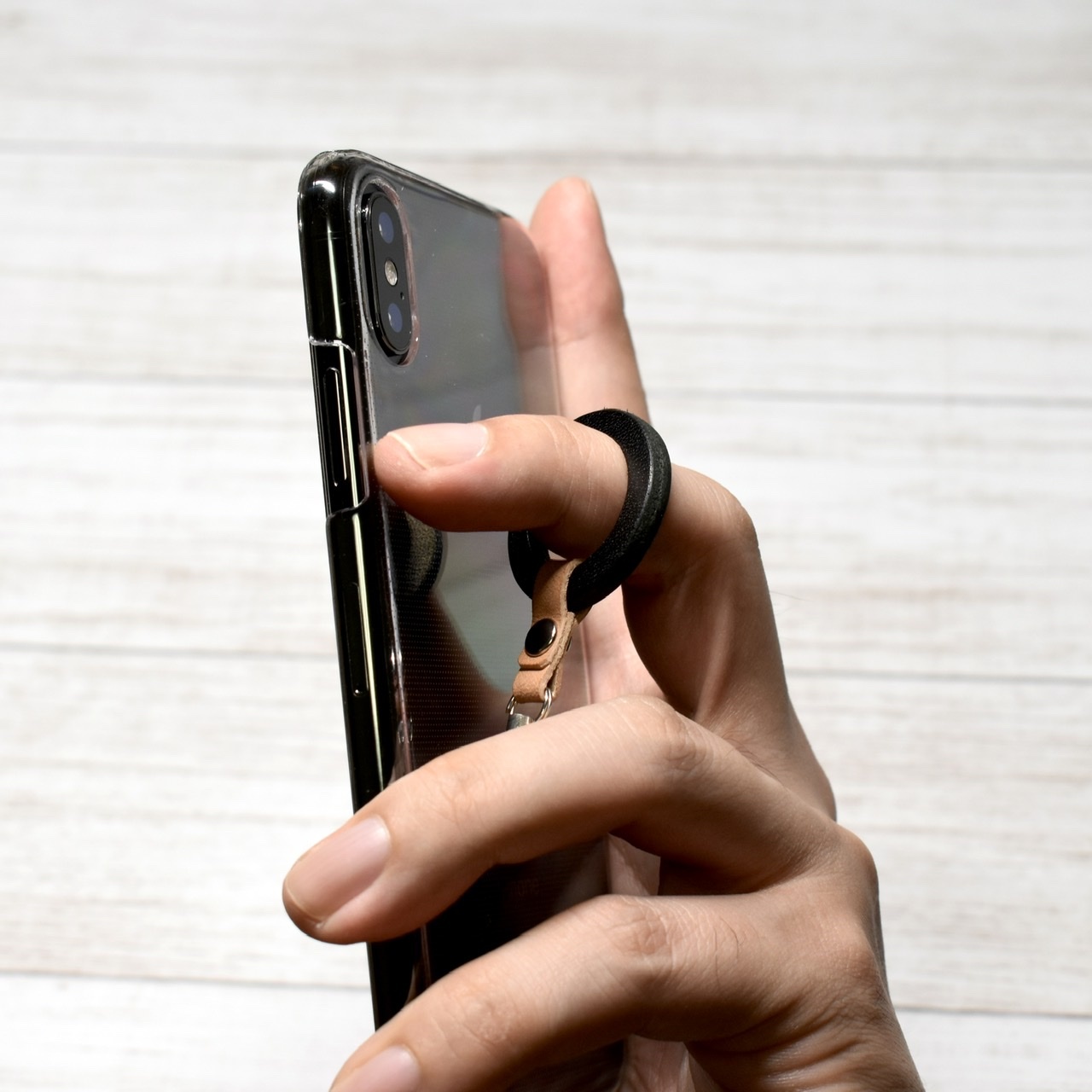 落ちないレザースマホリングストラップ グリーン Tokddict Leather Studio 落ちないレザースマホリングストラップ グリーン Tokddict Leather Studio