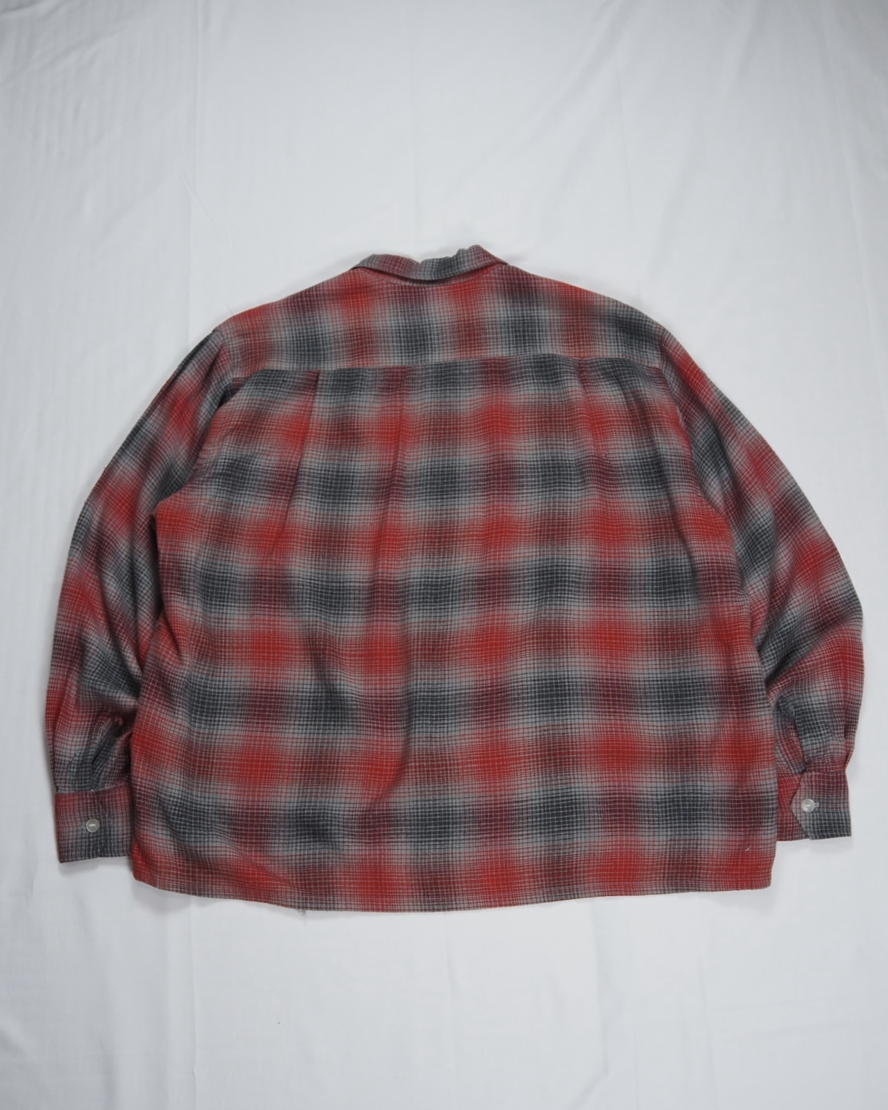 【5/6(水) 20:00入荷】60’s レーヨンオンブレシャツ レッド×グレー の画像 9