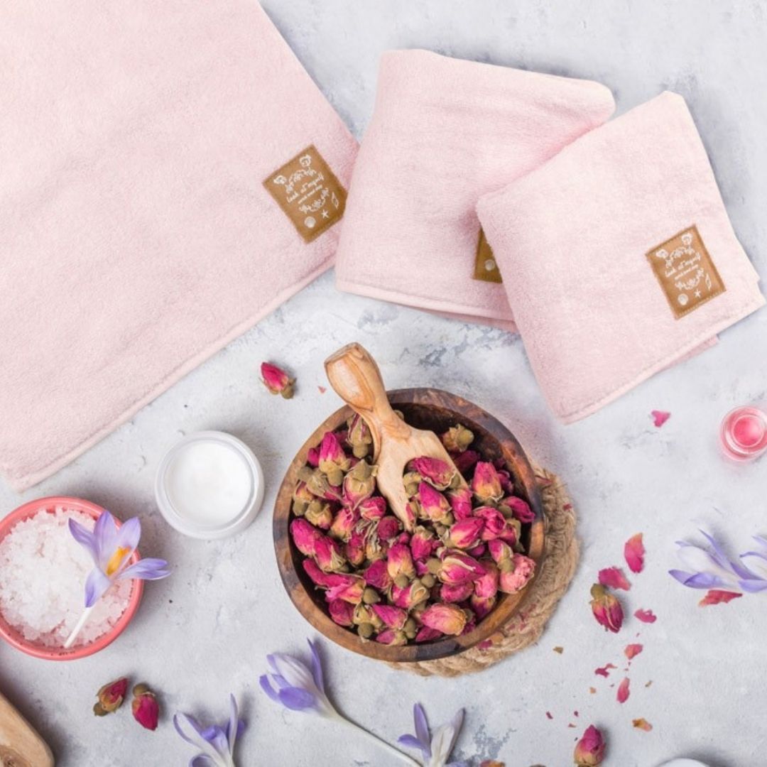 ハンカチタオル 桜 Sakura 今治タオル 贈り物 タオルギフト 女性へのプレゼントにおすすめ Enrich Towel Shop ハンカチタオル 桜 Sakura 今治タオル 贈り物 タオルギフト 女性へのプレゼントにおすすめ Enrich Towel Shop