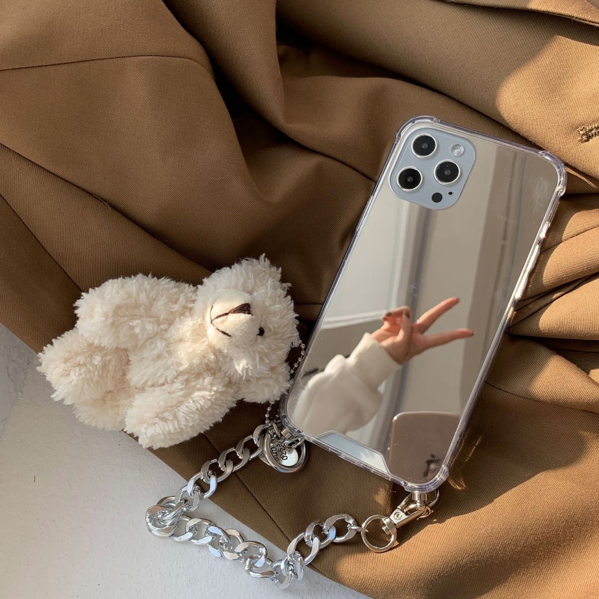 Iphone ケース 韓国 アクリル クマチャーム付きミラーケース くま チャーム 鏡 ミラー シンプル カバー お揃い 個性的 シンプル 大人 可愛い おしゃれ Iphone7 Iphone8 Iphonese2 Iphonex Iphonexs Iphonexr Iphonexsmax Iphone11 Iphone11pro Iphone11promax Iphone12 Iphone ケース 韓国 アクリル クマチャーム付きミラーケース くま チャーム 鏡 ミラー シンプル カバー お揃い 個性的 シンプル 大人 可愛い おしゃれ Iphone7 Iphone8 Iphonese2 Iphonex Iphonexs Iphonexr Iphonexsmax Iphone11 Iphone11pro Iphone11promax Iphone12