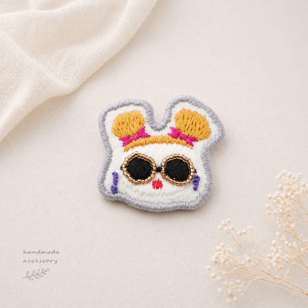 ビーズ刺繍ブローチ・刺繍アクセサリー — 一点ものハンドメイド | MRE
