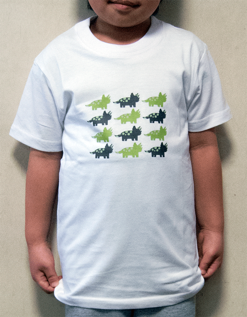 恐竜プリントtシャツ 子供用 トリケラトプス ホワイト Kt Tr 恐竜グッズ通販ショップ Chamaryu 恐竜プリントtシャツ 子供用 トリケラトプス ホワイト Kt Tr 恐竜グッズ通販ショップ Chamaryu