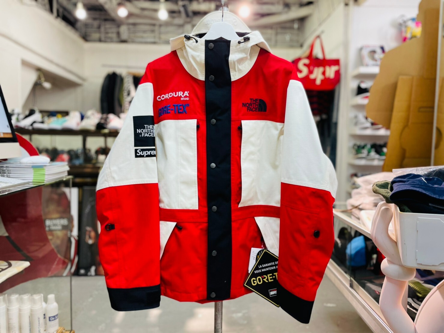 30 Off Supreme 18aw The North Face Expedition Jacket Pr Np Medium Hl0234 Brand Buyers Osaka