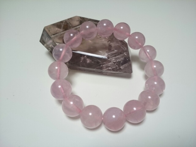 マダガスカルローズクォーツ Sherry Lite