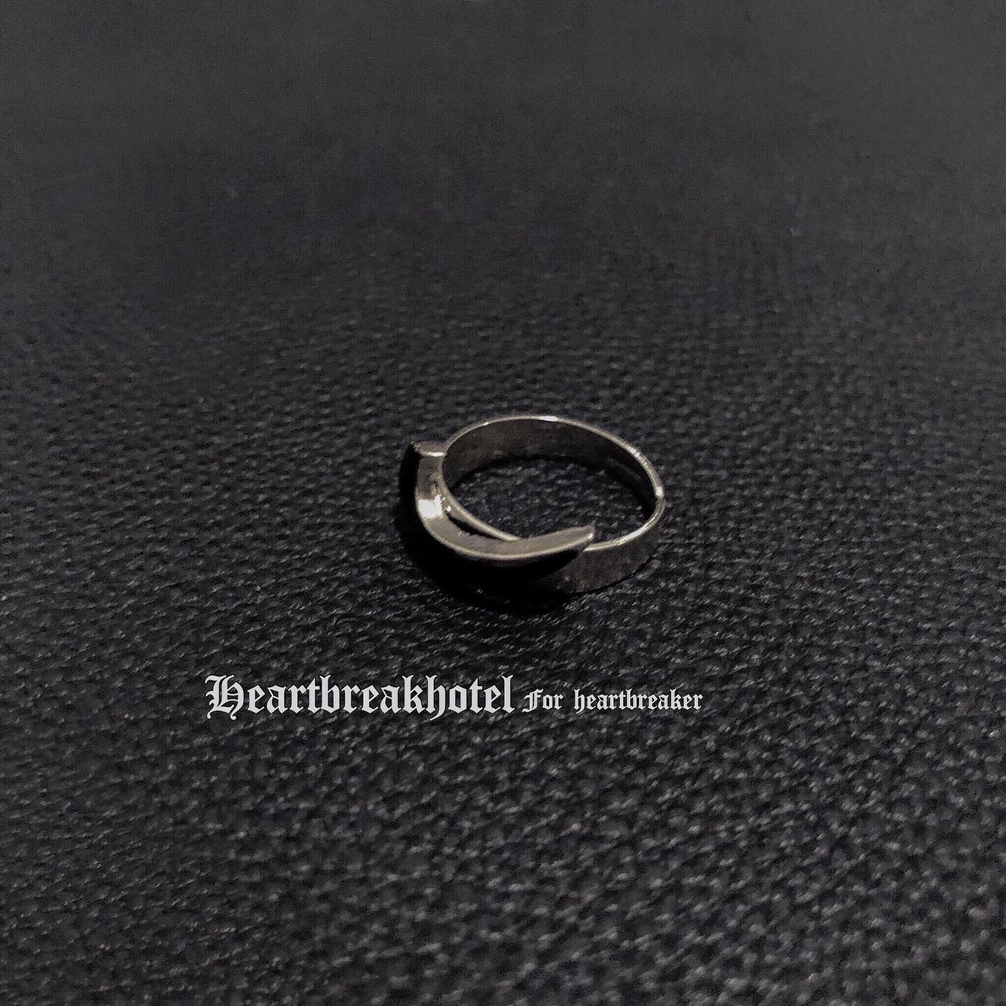 silver nike logo
