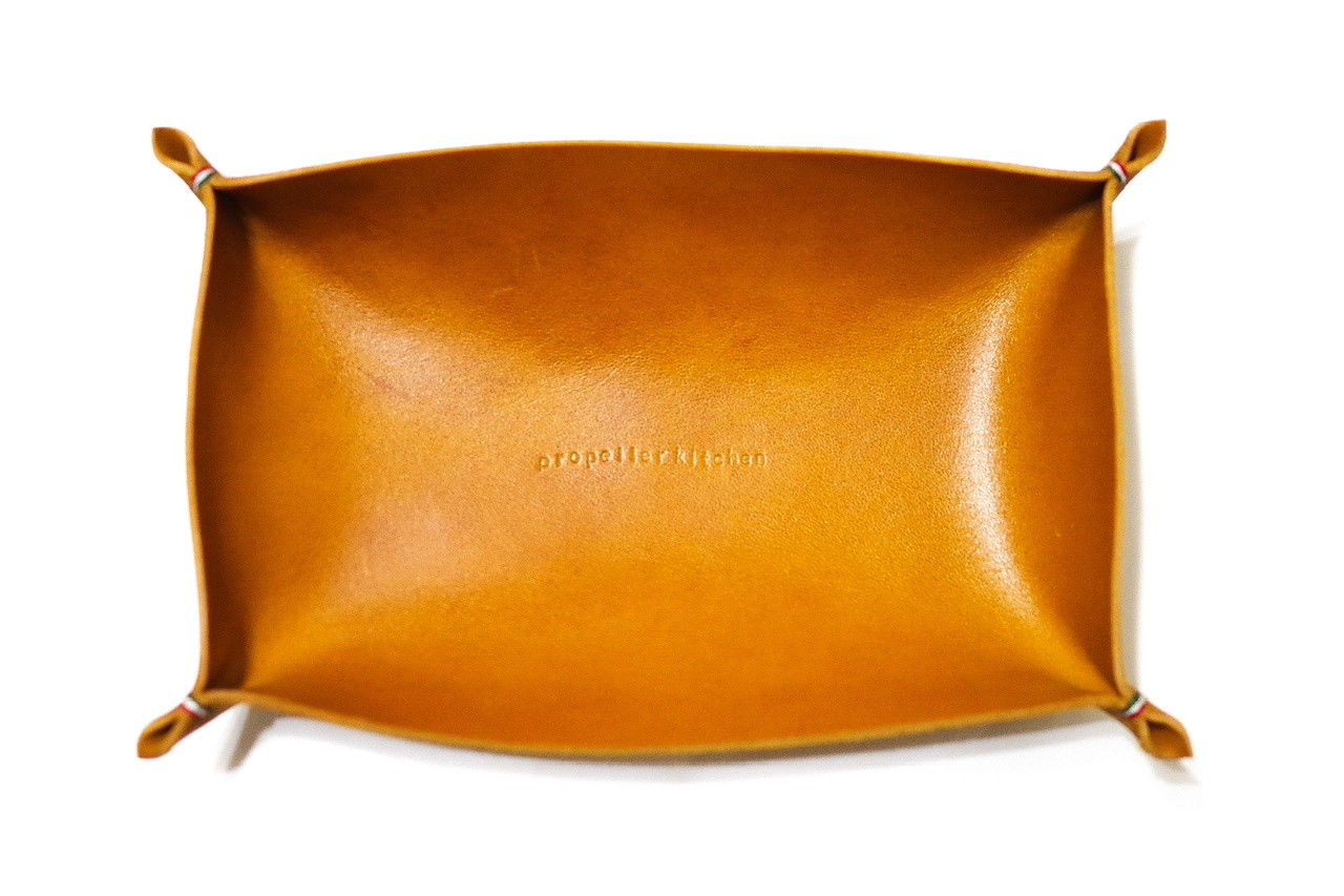 イビザ キャメル レザートレイ 革工房ユウナギ オンラインショップ