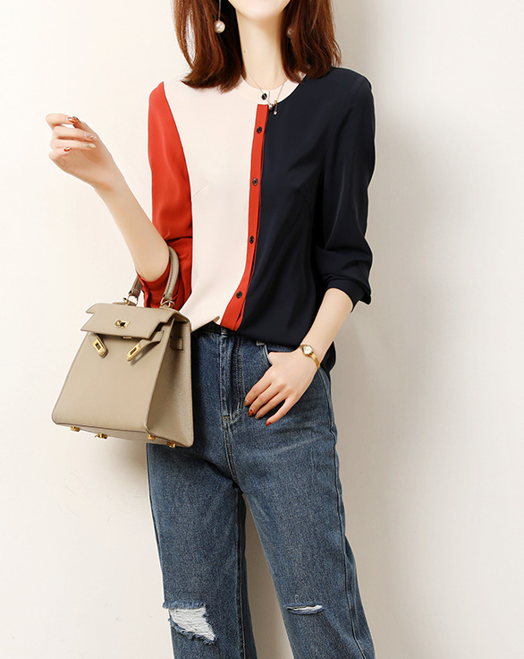 周りと被らない個性的デザインのトリコロールカラートップス 大人カジュアル きれいめ 通勤コーデ Ol服 代 30代 40代 Ailla アイラ