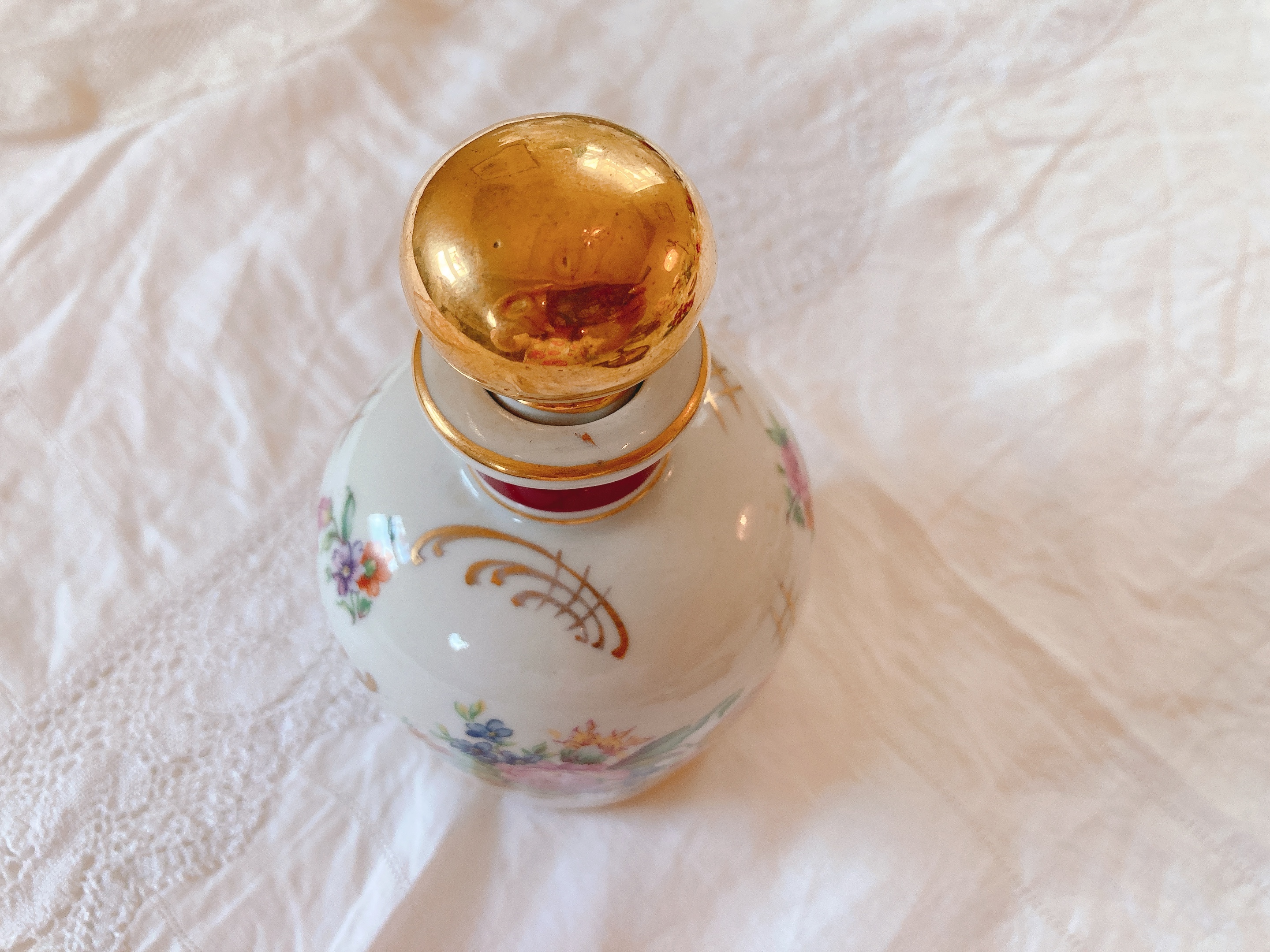 フランス リモージュ花々が可愛い香水瓶 株式会社antiquerose 山岡 フランス リモージュ花々が可愛い香水瓶 株式会社antiquerose 山岡