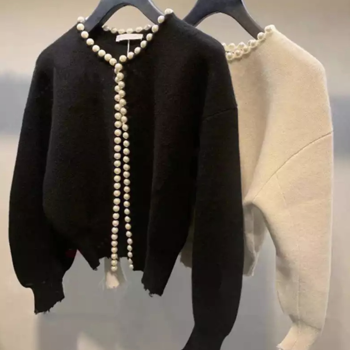 ブラック オフホワイト パール付きニット ニットカーディガン 9style ブラック オフホワイト パール付きニット ニットカーディガン 9style