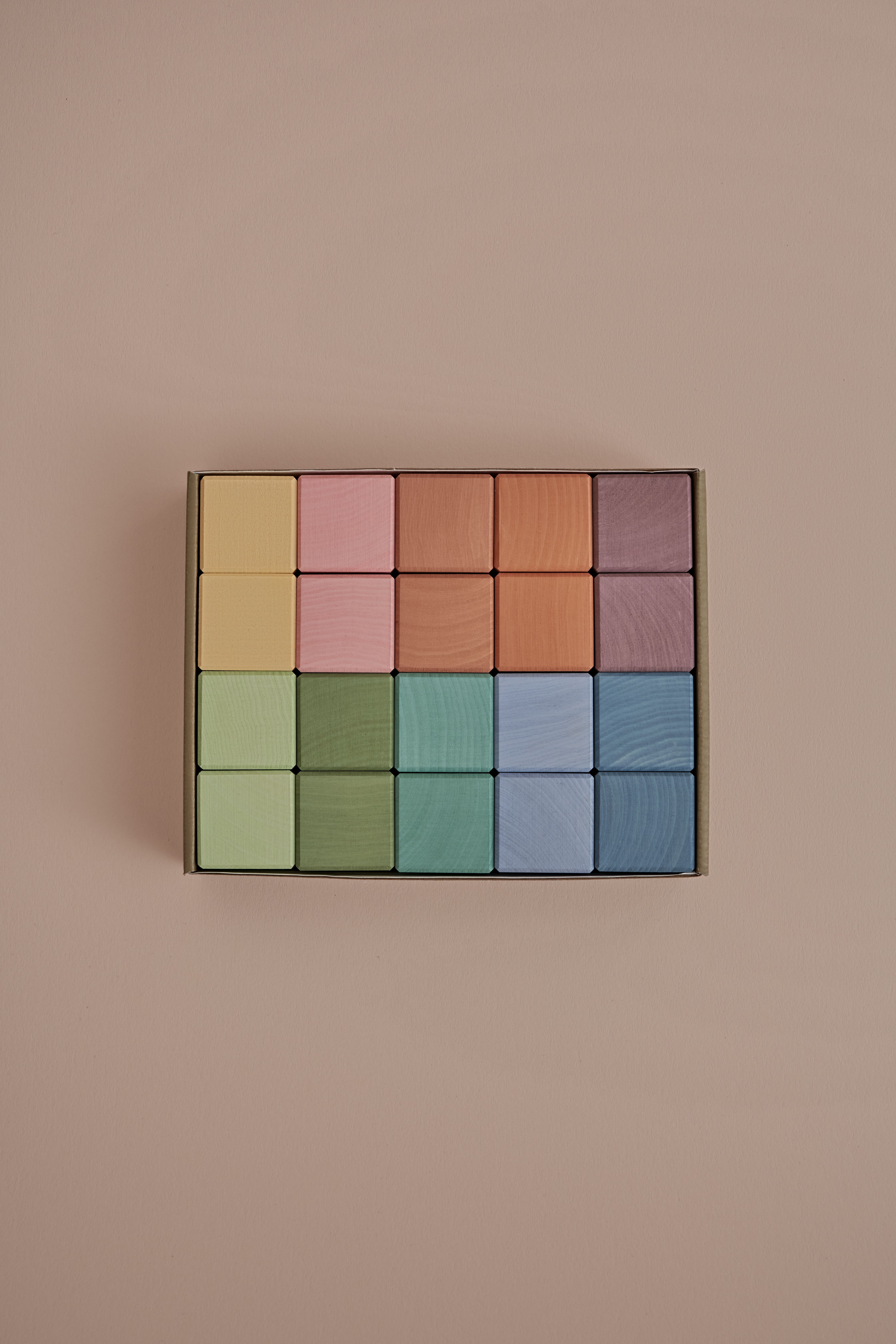 Radugagrez ラドガグレ キューブ Cubes パステルカラー 木のおもちゃ 知育玩具 ごっこ遊び パズル おしゃれインテリア 誕生日プレゼント ギフト 木のぬくもり Mimi Style