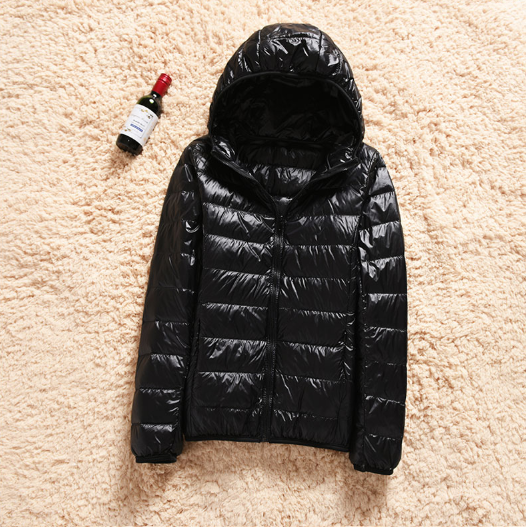 フード付きカラーダウン フード付き フード カラーダウン 無地 シンプル ショート丈 長袖 スリムフィット 通勤 休日 旅行 ママコーデ カジュアル 軽量 ライトジャケット ブラック ホワイト レッド ワインレッド オレンジ 黒 白 赤 ダウン ダウンコート ダウンジャケット