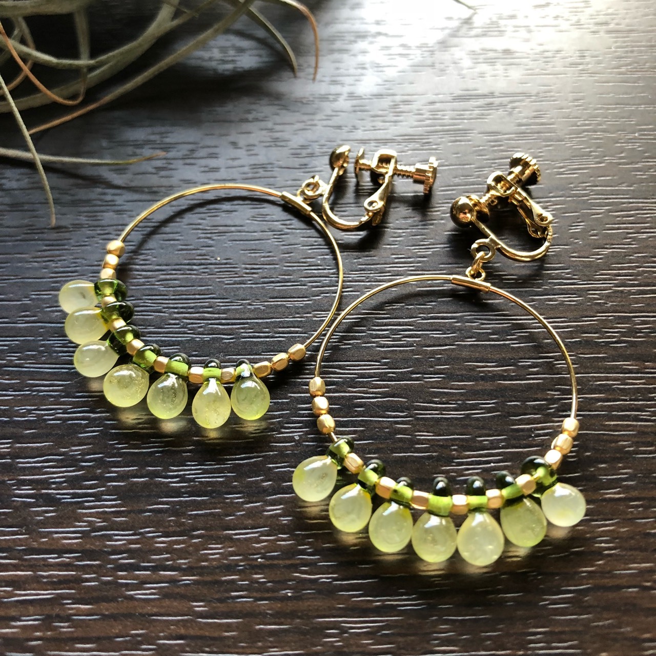 オリジナルとんぼ玉イヤリング Haru パステルイエロー オリジナル蜻蛉玉アクセサリー Dragonfreiheit