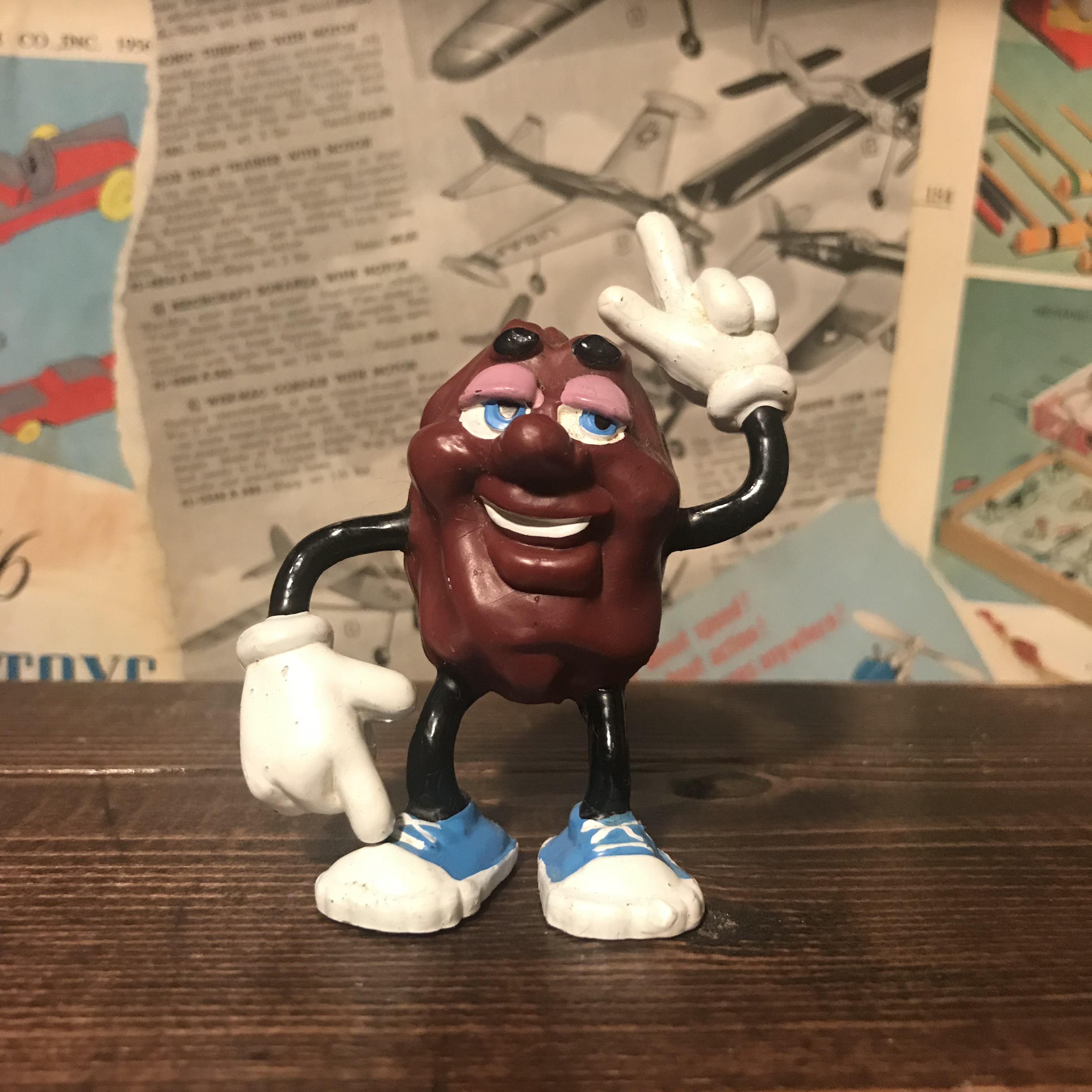 カリフォルニアレーズン ジャスティス Pvcフィギュア California Raisins Justin X Grape 1987 Toys A カリフォルニアレーズン ジャスティス Pvcフィギュア California Raisins Justin X Grape 1987 Toys A