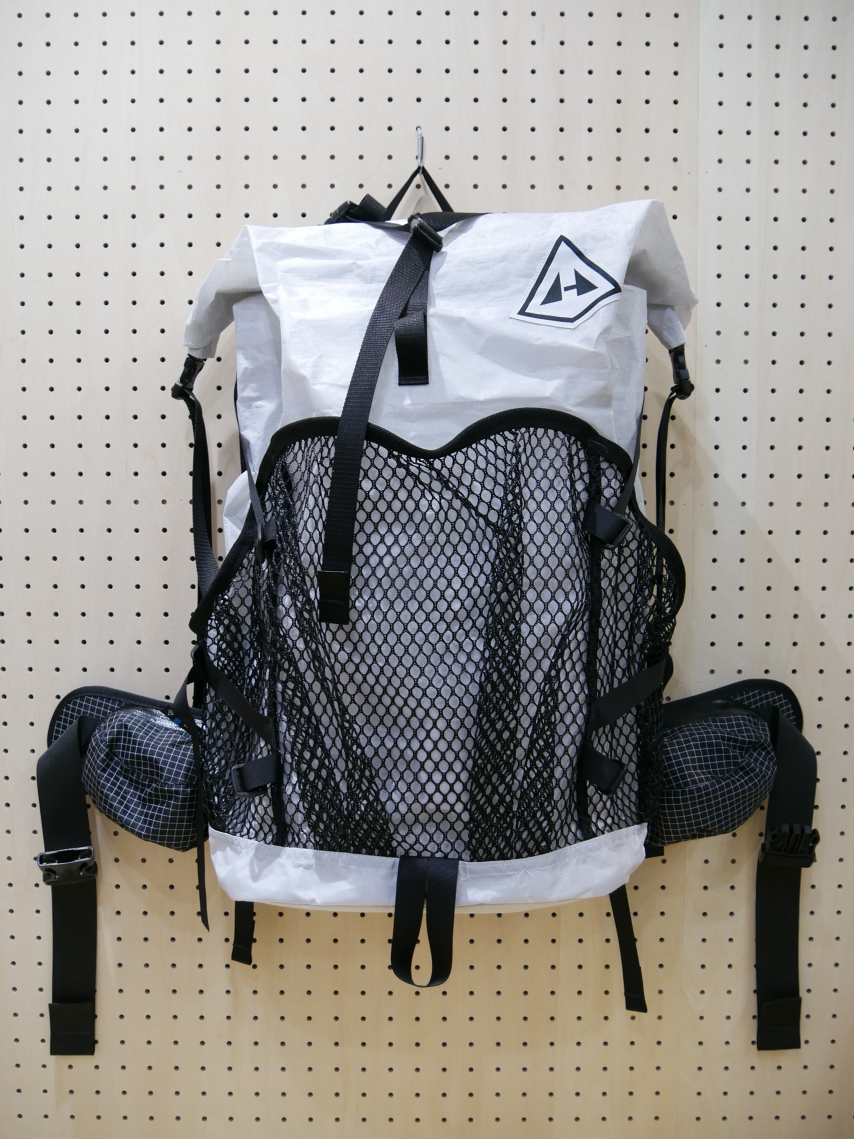 Hyperlite Mountain Gear 2400 Windrider St Valley House セントバレーハウス Hyperlite Mountain Gear 2400 Windrider St Valley House セントバレーハウス