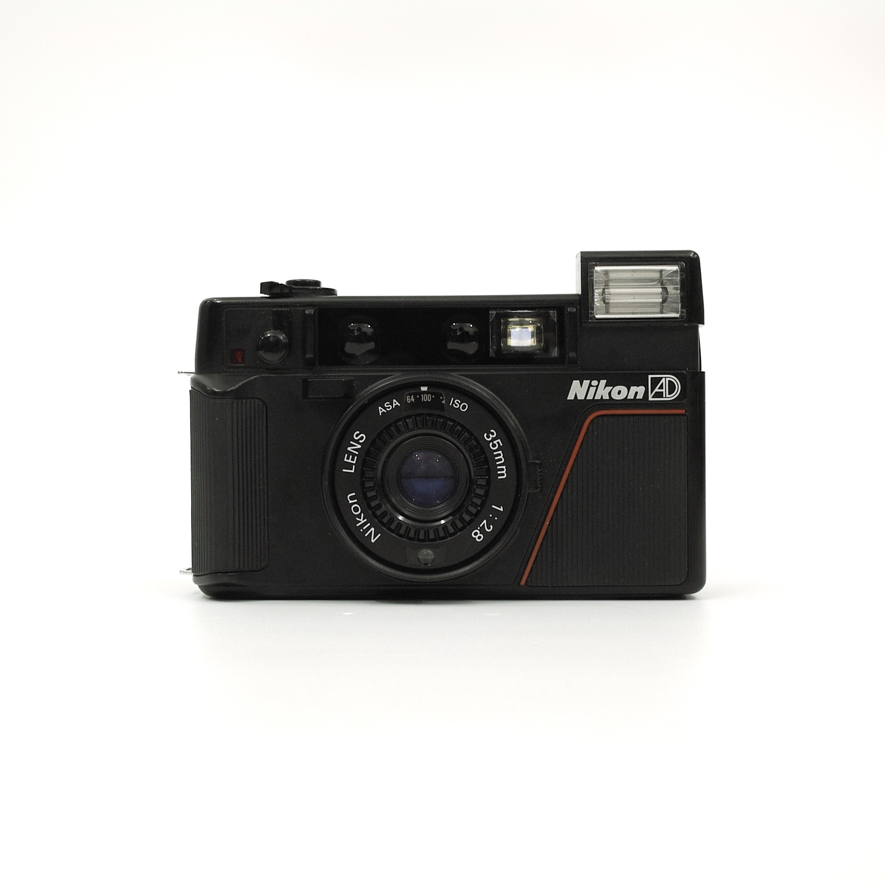 Nikon L35AD ヨアケマエカメラ