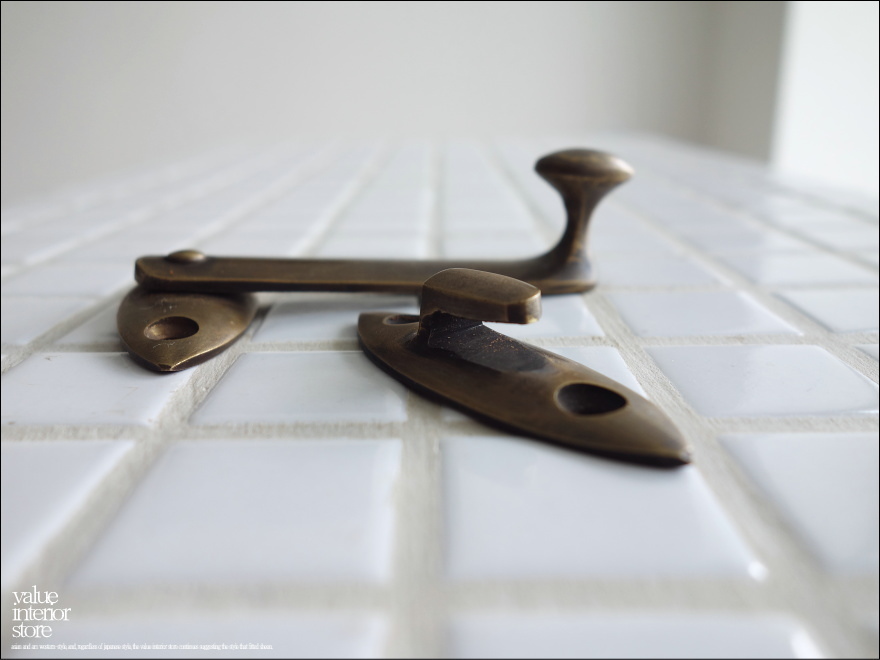 ブラスロックw036 真鍮ロック 鍵 カギ 扉錠 キーパーツ 錠前 扉止 留め金具 レトロ調 真鍮金物 ハンドメイド 手作り アンティーク調 Valuestore ブラスロックw036 真鍮ロック 鍵 カギ 扉錠 キーパーツ 錠前 扉止 留め金具 レトロ調 真鍮金物 ハンドメイド 手作り アンティーク調 Valuestore