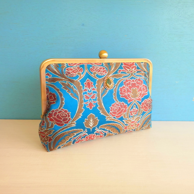 高原の風のクラッチバッグ 孔雀青 アトリエ サハラ