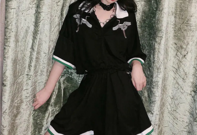 トップスのみ オルチャンファッション 夏 ストリート系 クール 襟付 韓国ファッション ブラック 甘辛 Sweetly