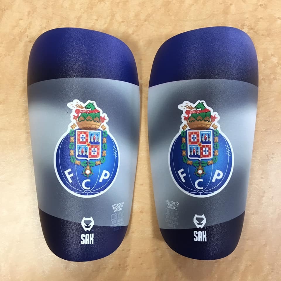 Fcポルト シンガード すねあて 中島翔哉 サッカー ポルトガル 公式グッズ Sak Freak スポーツウェア通販 海外ブランド 日本国内未入荷 海外直輸入