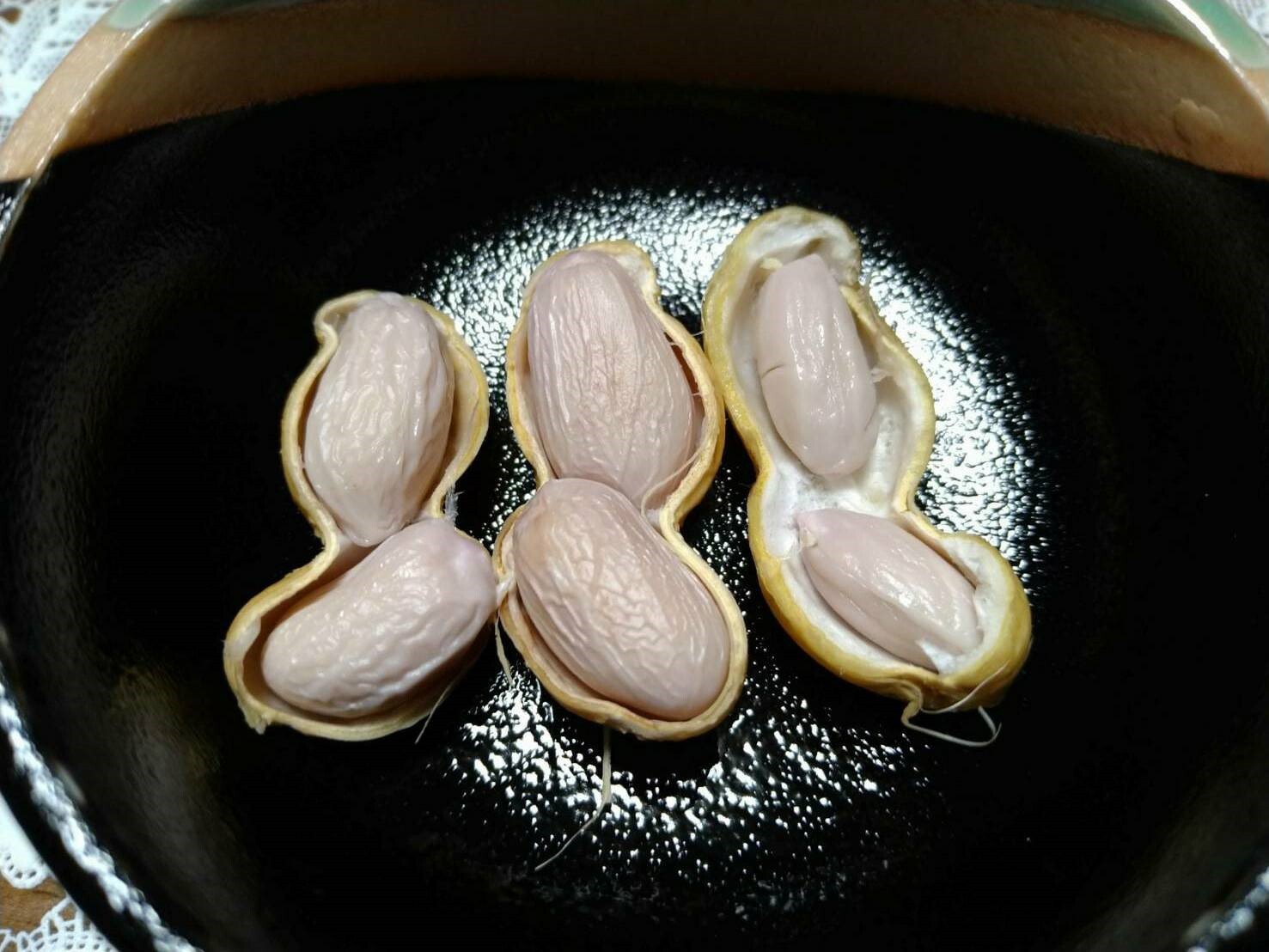 秋まで楽しみにお待ちください 濃厚な甘み コク 旨みが凝縮した逸品 甘劇生落花生 1kg 500gx2袋 殻付き未加工 甘劇オンラインショップ やまわか農園 秋まで楽しみにお待ちください 濃厚な甘み コク 旨みが凝縮した逸品 甘劇生落花生 1kg 500gx2袋 殻付き未加工 甘劇オンラインショップ やまわか農園