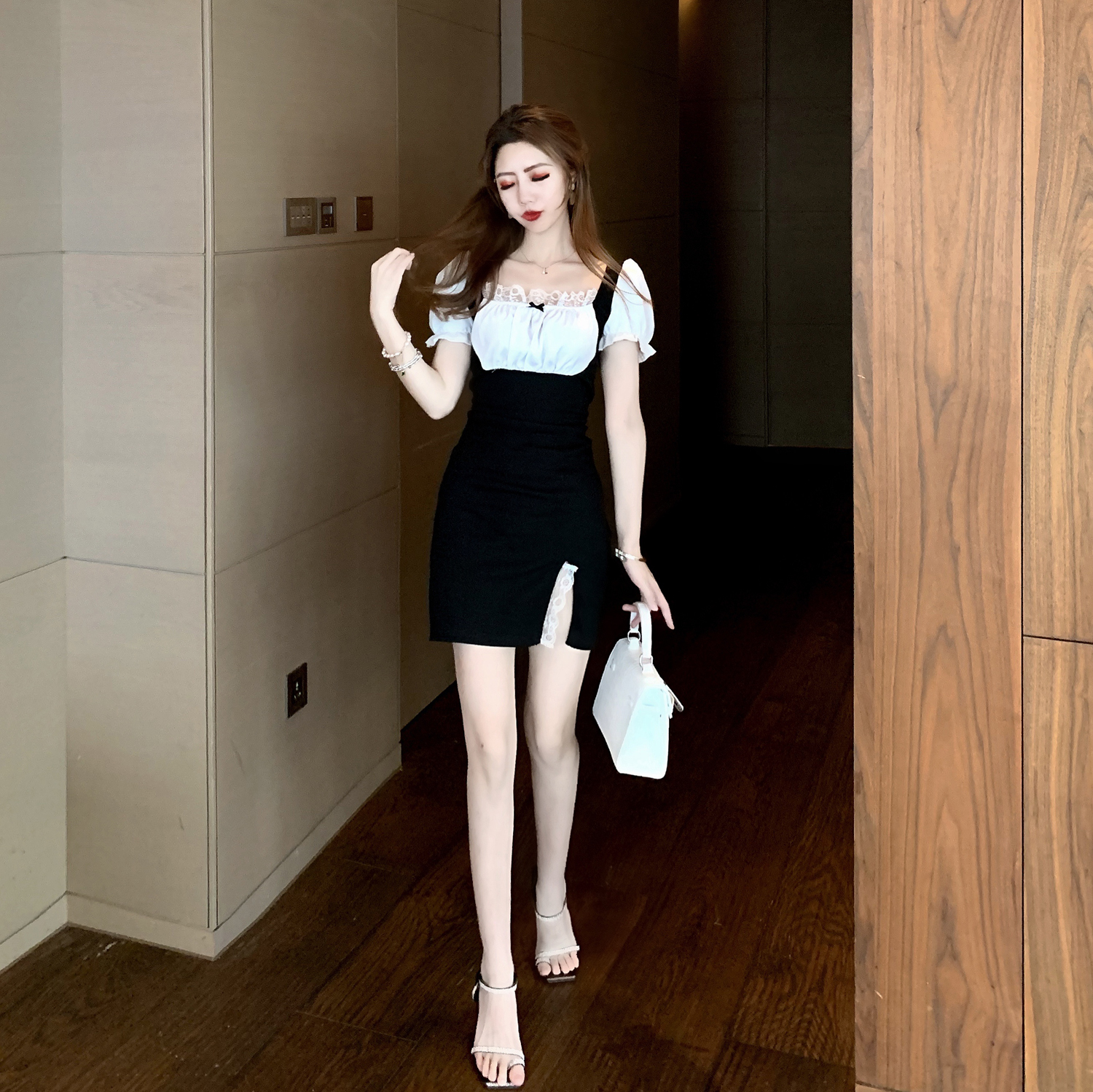 ワンピース セクシー 半袖 重ね着風 スクエアネック 半袖 パフスリーブ 配色 スリット S M L Dresszone