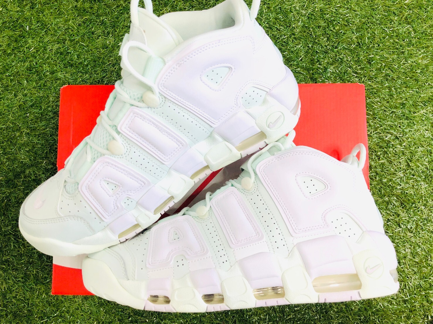 air more uptempo barely green