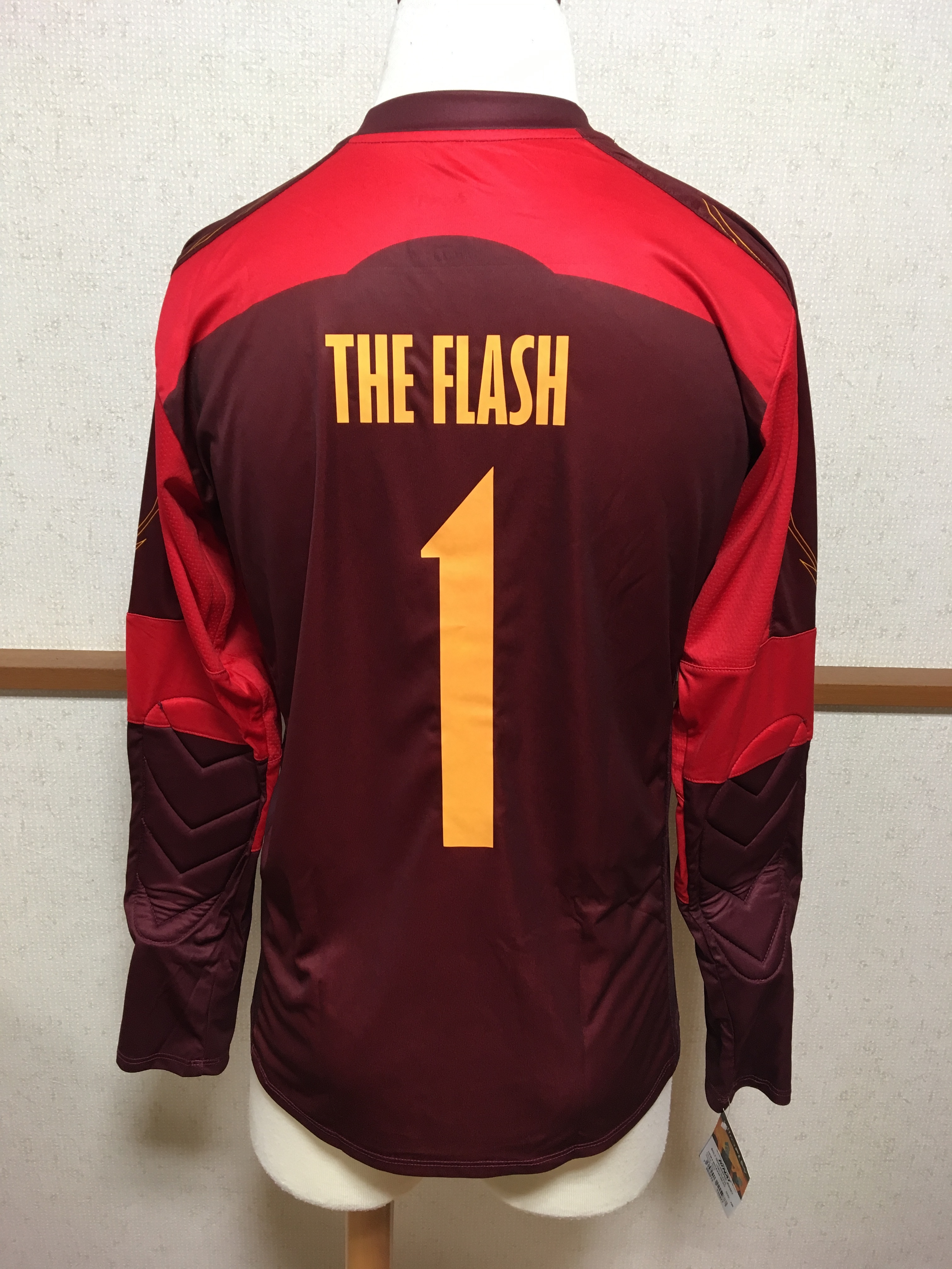 Rinat リナタ The Flash フラッシュ 背番号1 ゴールキーパーウェア ユニフォーム Freak スポーツウェア通販 海外ブランド 日本国内未入荷 海外直輸入 Rinat リナタ The Flash フラッシュ 背番号1 ゴールキーパーウェア ユニフォーム Freak スポーツウェア通販 海外ブランド 日本国内未入荷 海外直輸入